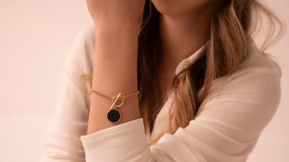 11 Types Of Gemstones For Jewelry That Add Color & Character