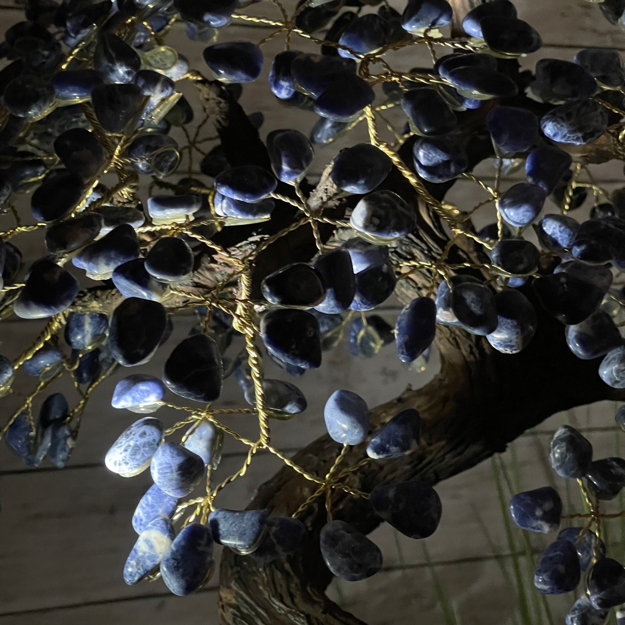 20" Tall Sodalite Gemstone Tree on an Amethyst base, 540 gems #5406SO-005 - Brazil GemsBrazil Gems20" Tall Sodalite Gemstone Tree on an Amethyst base, 540 gems #5406SO-005Gemstone Trees5406SO-005