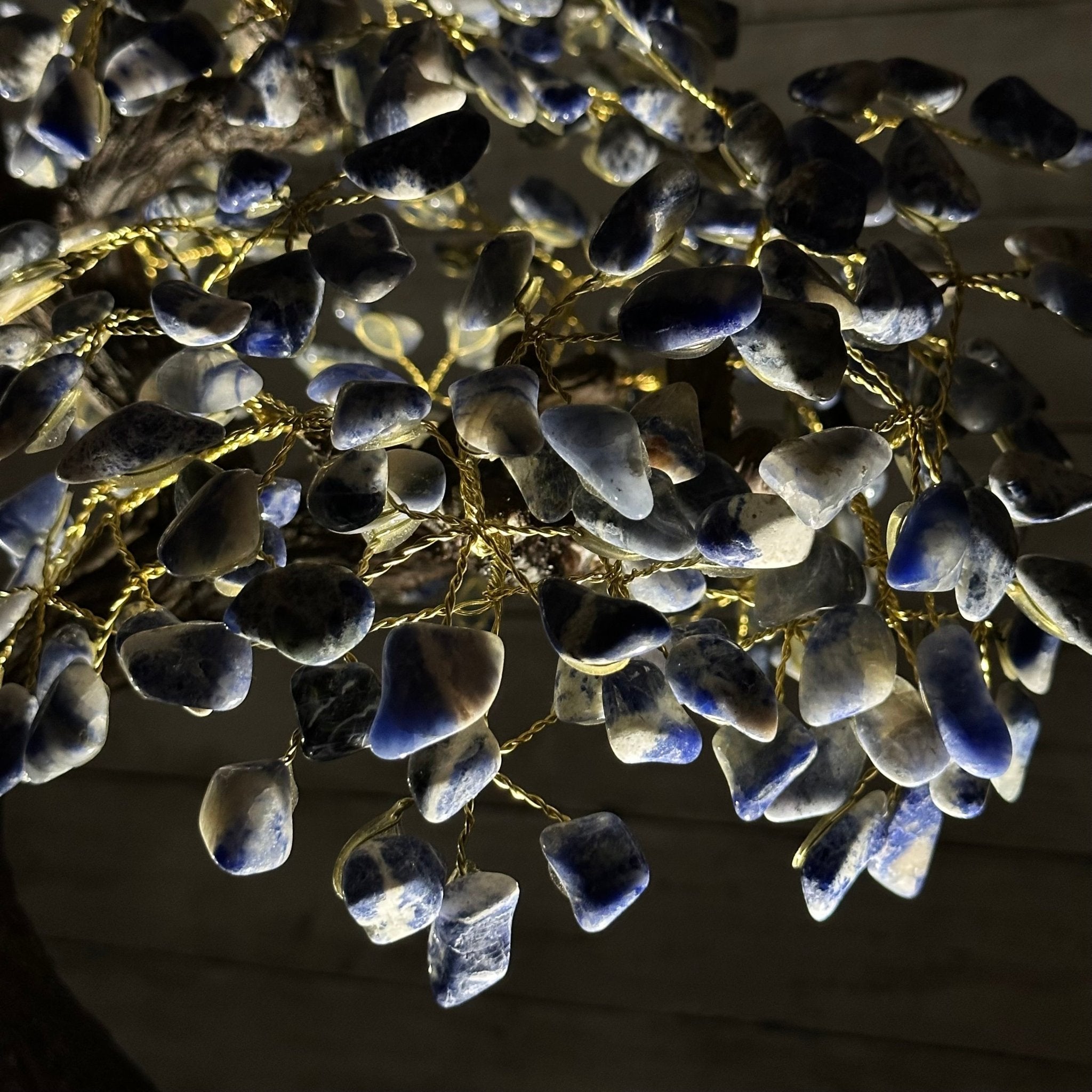 22" Tall Sodalite Gemstone Tree w/ Amethyst base, 540 gems #5406SO-008 - Brazil GemsBrazil Gems22" Tall Sodalite Gemstone Tree w/ Amethyst base, 540 gems #5406SO-008Gemstone Trees5406SO-008