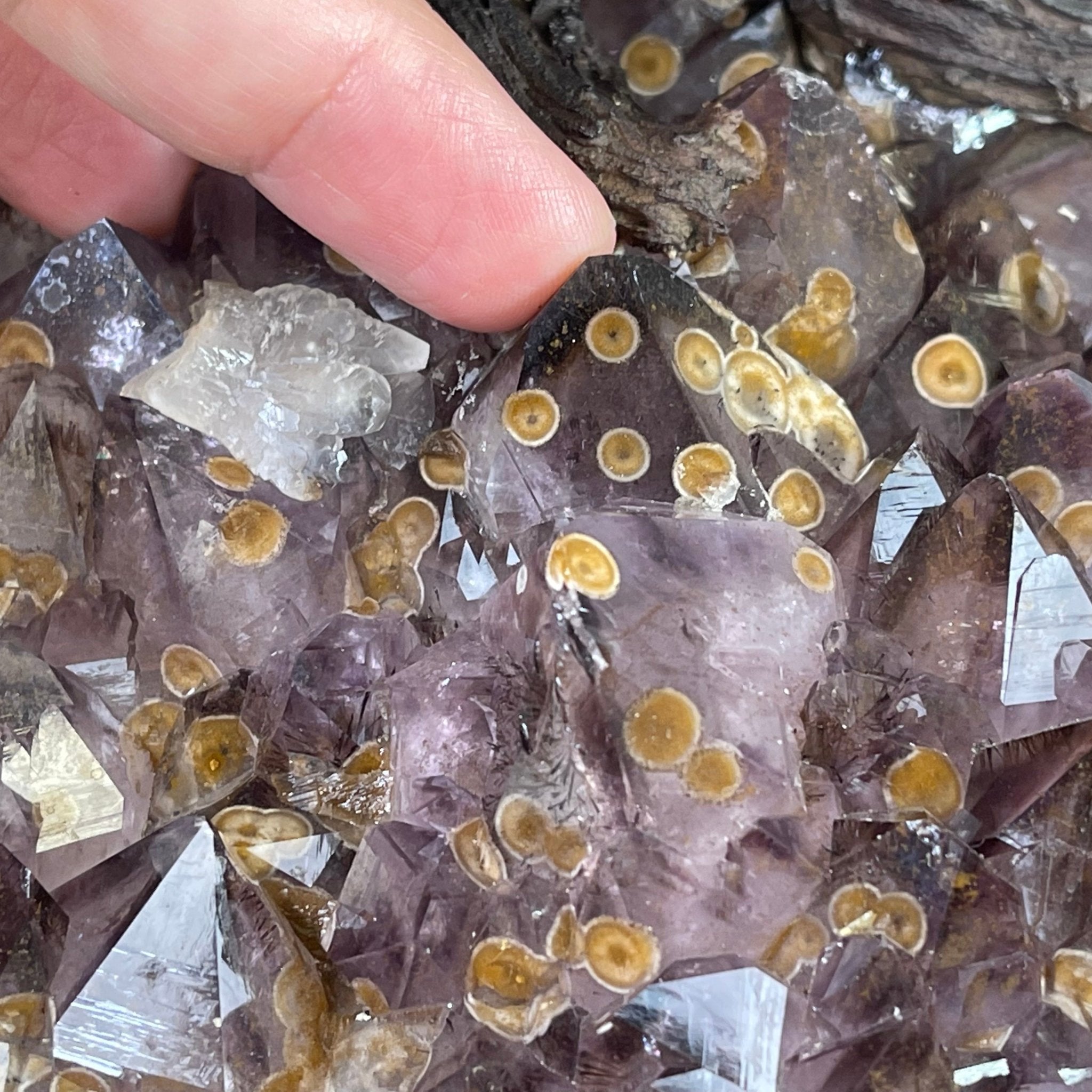 33" Tall Special Pink Agate Gemstone Tree w/ Amethyst base, 930 Gems, Handmade #5430PA-001 by Brazil Gems - Brazil GemsBrazil Gems33" Tall Special Pink Agate Gemstone Tree w/ Amethyst base, 930 Gems, Handmade #5430PA-001 by Brazil GemsGemstone Trees5430PA-001