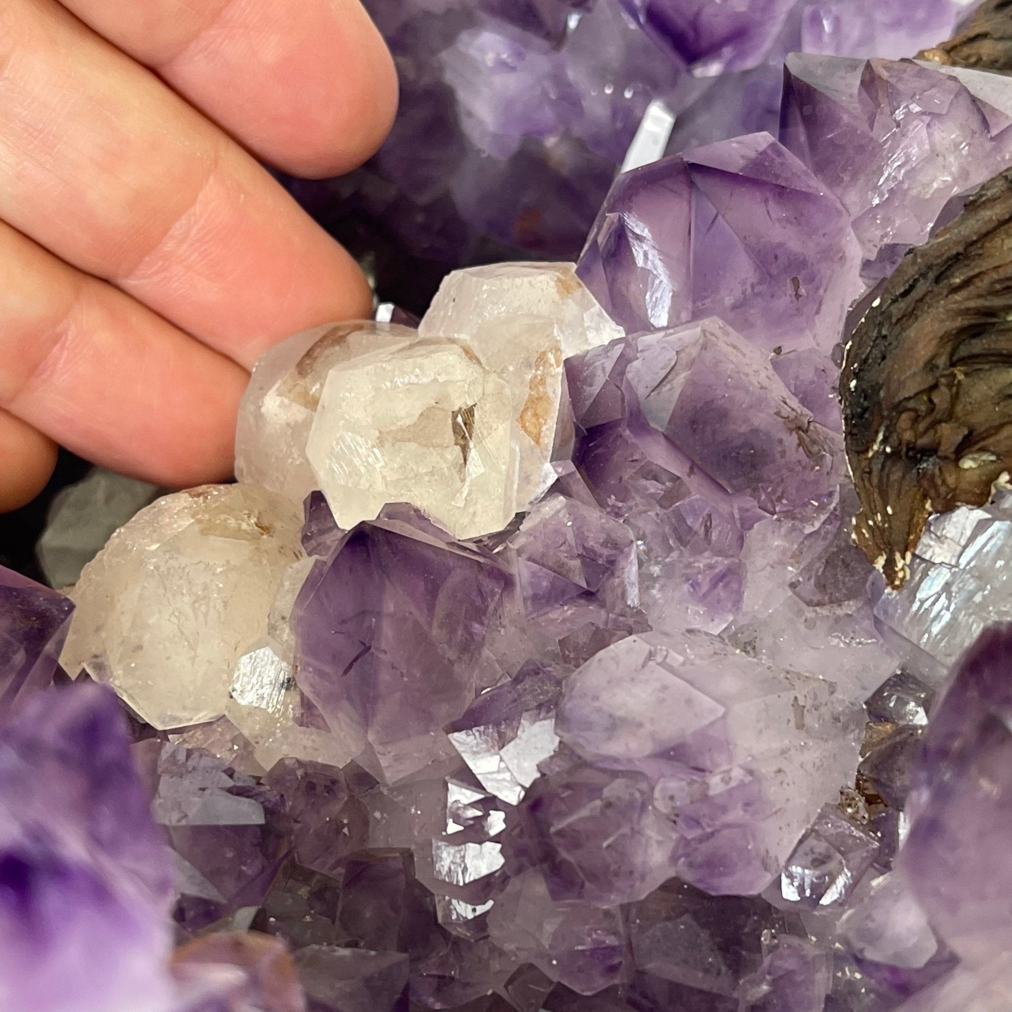 33" Tall Special Rose Quartz Gemstone Tree w/ Amethyst base, 990 Gems, Handmade #5432RQ-001 by Brazil Gems - Brazil GemsBrazil Gems33" Tall Special Rose Quartz Gemstone Tree w/ Amethyst base, 990 Gems, Handmade #5432RQ-001 by Brazil GemsGemstone Trees5432RQ-001