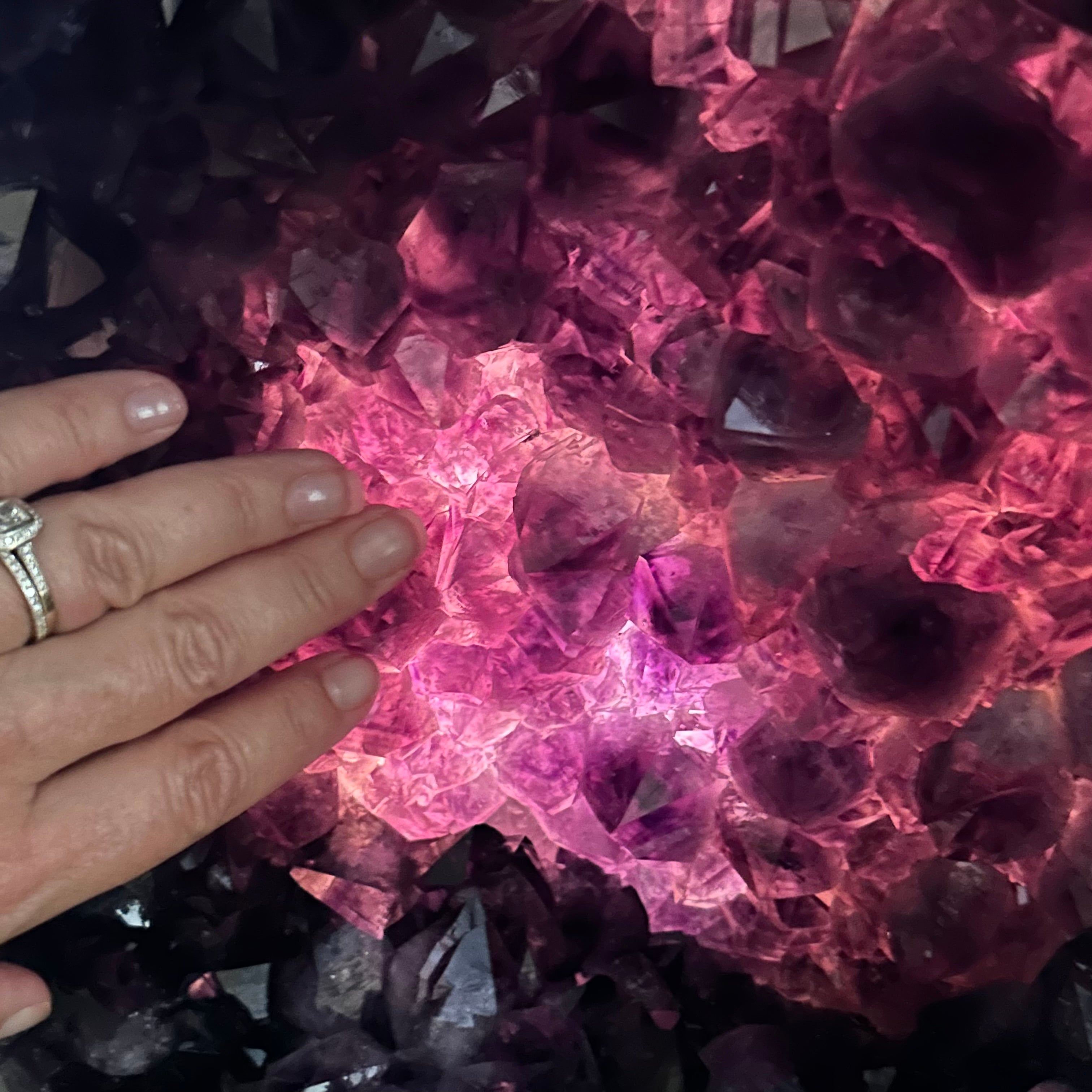 Super Quality Polished Brazilian Amethyst Cathedral, 161.6 lbs & 21.25" tall Model #5602-0072 by Brazil Gems - Brazil GemsBrazil GemsSuper Quality Polished Brazilian Amethyst Cathedral, 161.6 lbs & 21.25" tall Model #5602-0072 by Brazil GemsPolished Cathedrals5602-0072