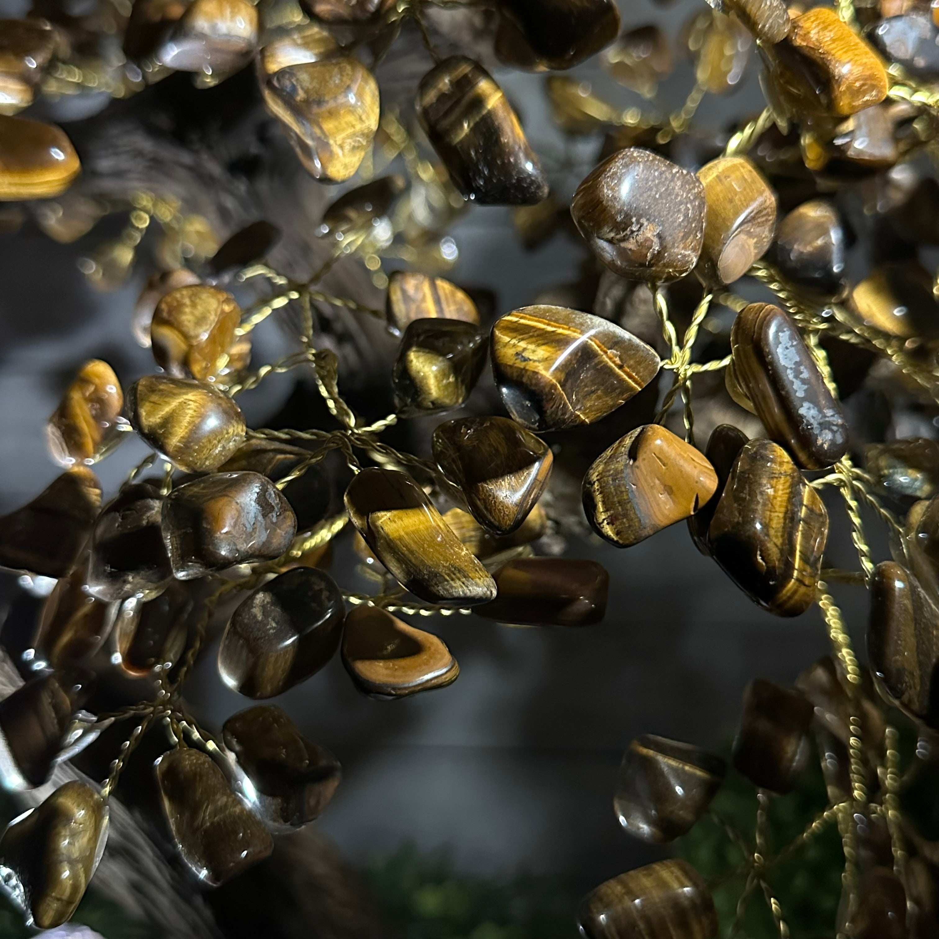 20" Tall Tiger's Eye Gemstone Tree on an Amethyst base, 540 gems #5406TE-001 - Brazil GemsBrazil Gems20" Tall Tiger's Eye Gemstone Tree on an Amethyst base, 540 gems #5406TE-001Gemstone Trees5406TE-001