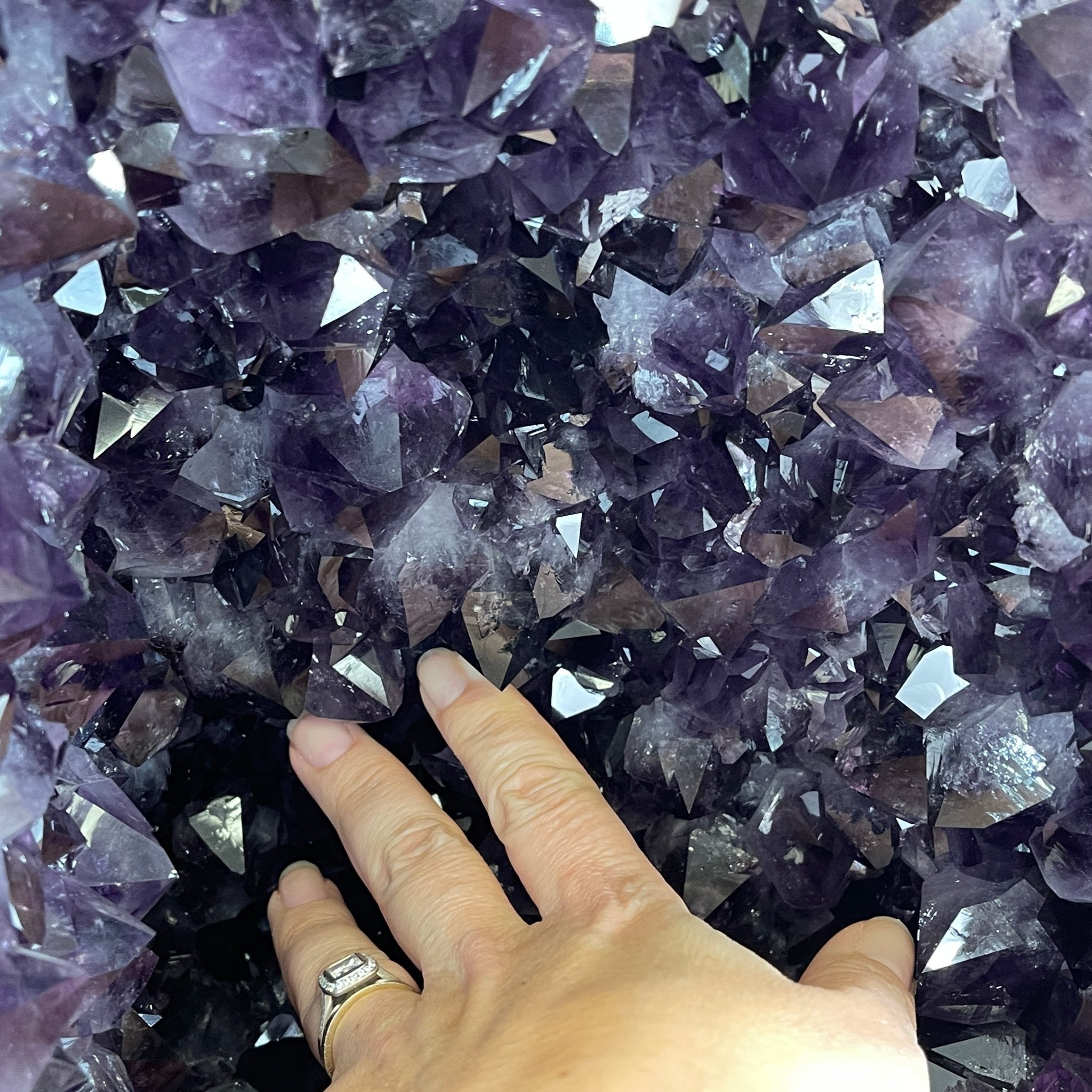 Extra Plus Quality Brazilian Amethyst Cathedral, 24” tall & 107.7 lbs #5601-0542 by Brazil Gems - Brazil GemsBrazil GemsExtra Plus Quality Brazilian Amethyst Cathedral, 24” tall & 107.7 lbs #5601-0542 by Brazil GemsCathedrals5601-0542