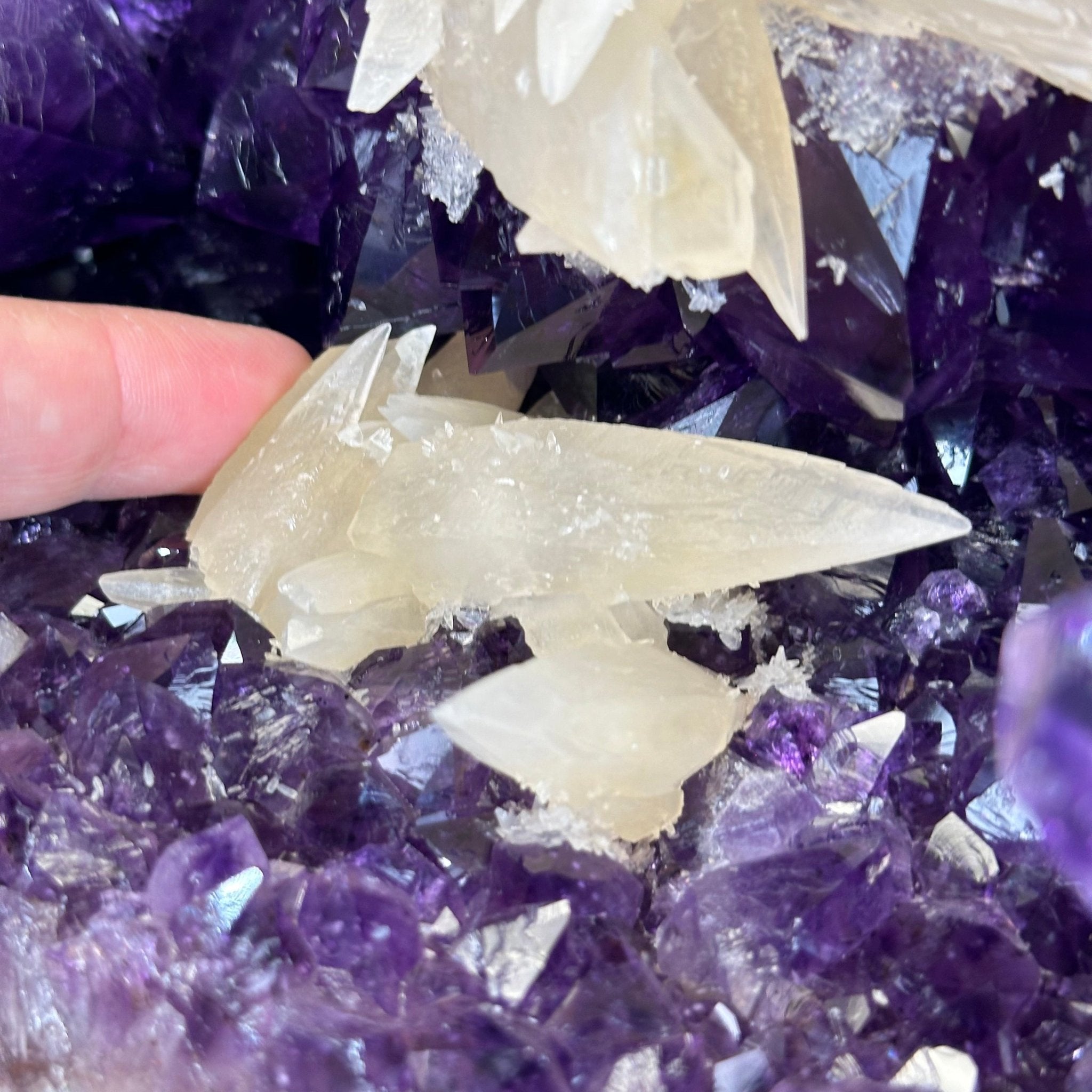 Extra Plus Quality Brazilian Amethyst Cathedral, 47.5 lbs & 17.3" Tall #5601-1317 - Brazil GemsBrazil GemsExtra Plus Quality Brazilian Amethyst Cathedral, 47.5 lbs & 17.3" Tall #5601-1317Cathedrals5601-1317