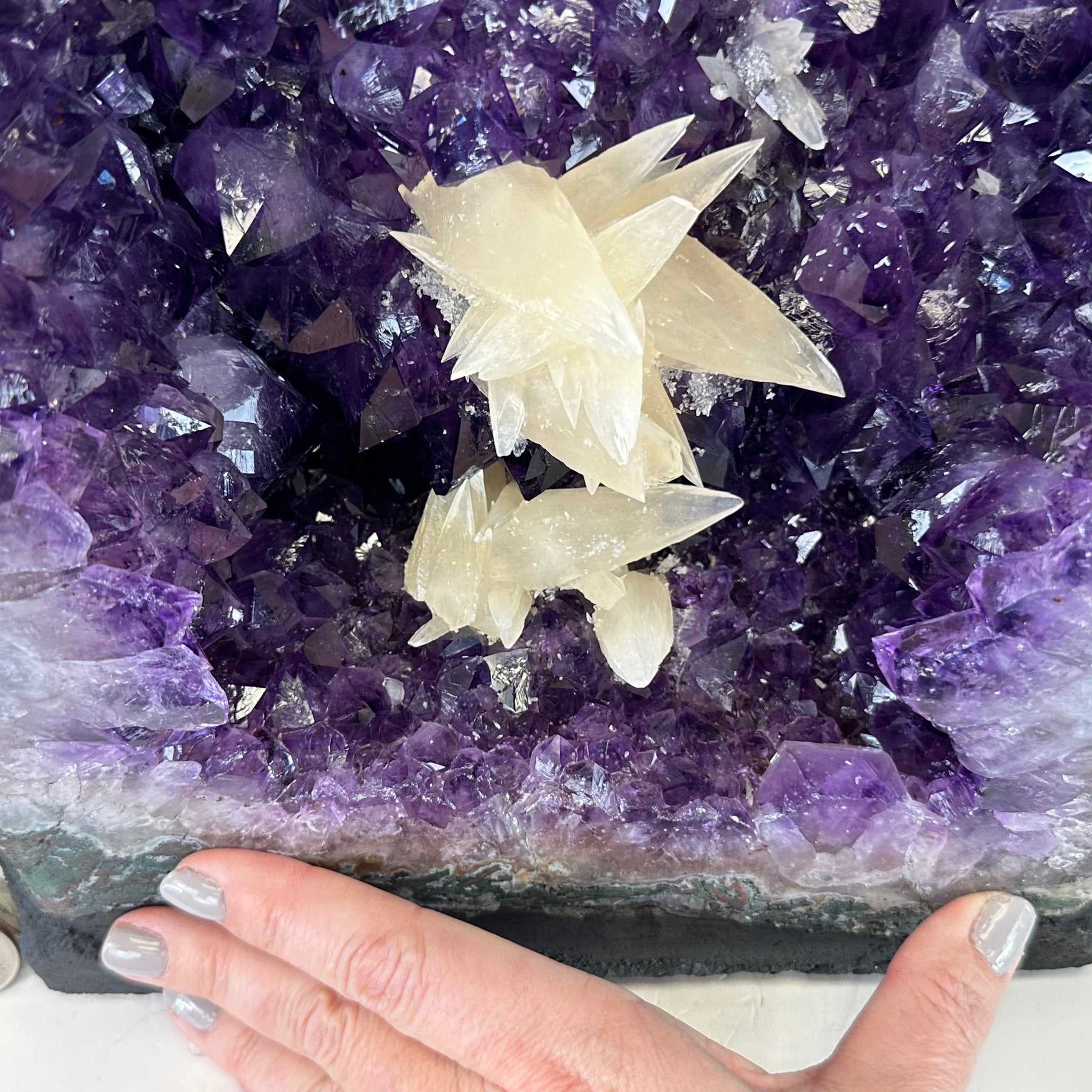 Extra Plus Quality Brazilian Amethyst Cathedral, 47.5 lbs & 17.3" Tall #5601-1317 - Brazil GemsBrazil GemsExtra Plus Quality Brazilian Amethyst Cathedral, 47.5 lbs & 17.3" Tall #5601-1317Cathedrals5601-1317