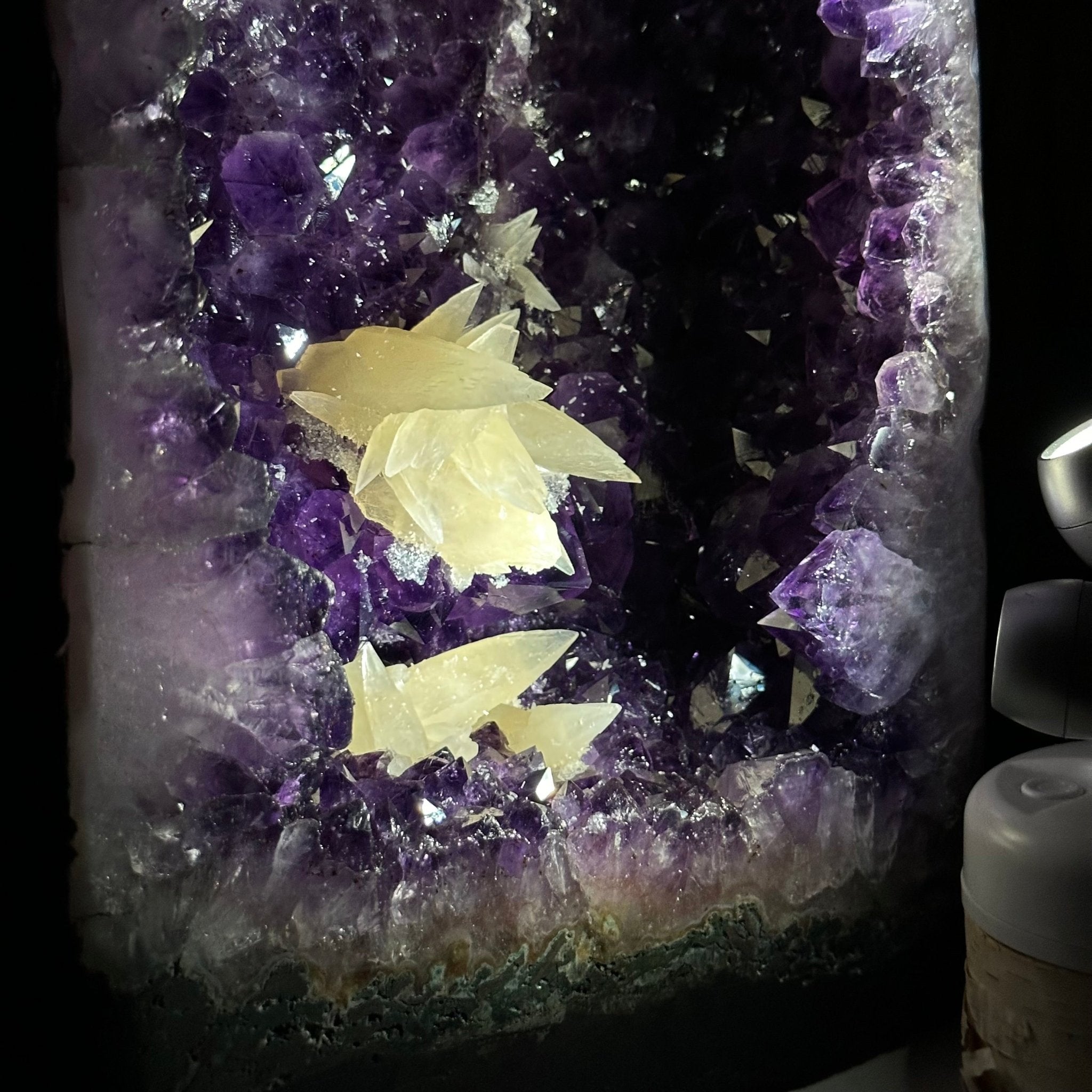 Extra Plus Quality Brazilian Amethyst Cathedral, 47.5 lbs & 17.3" Tall #5601-1317 - Brazil GemsBrazil GemsExtra Plus Quality Brazilian Amethyst Cathedral, 47.5 lbs & 17.3" Tall #5601-1317Cathedrals5601-1317