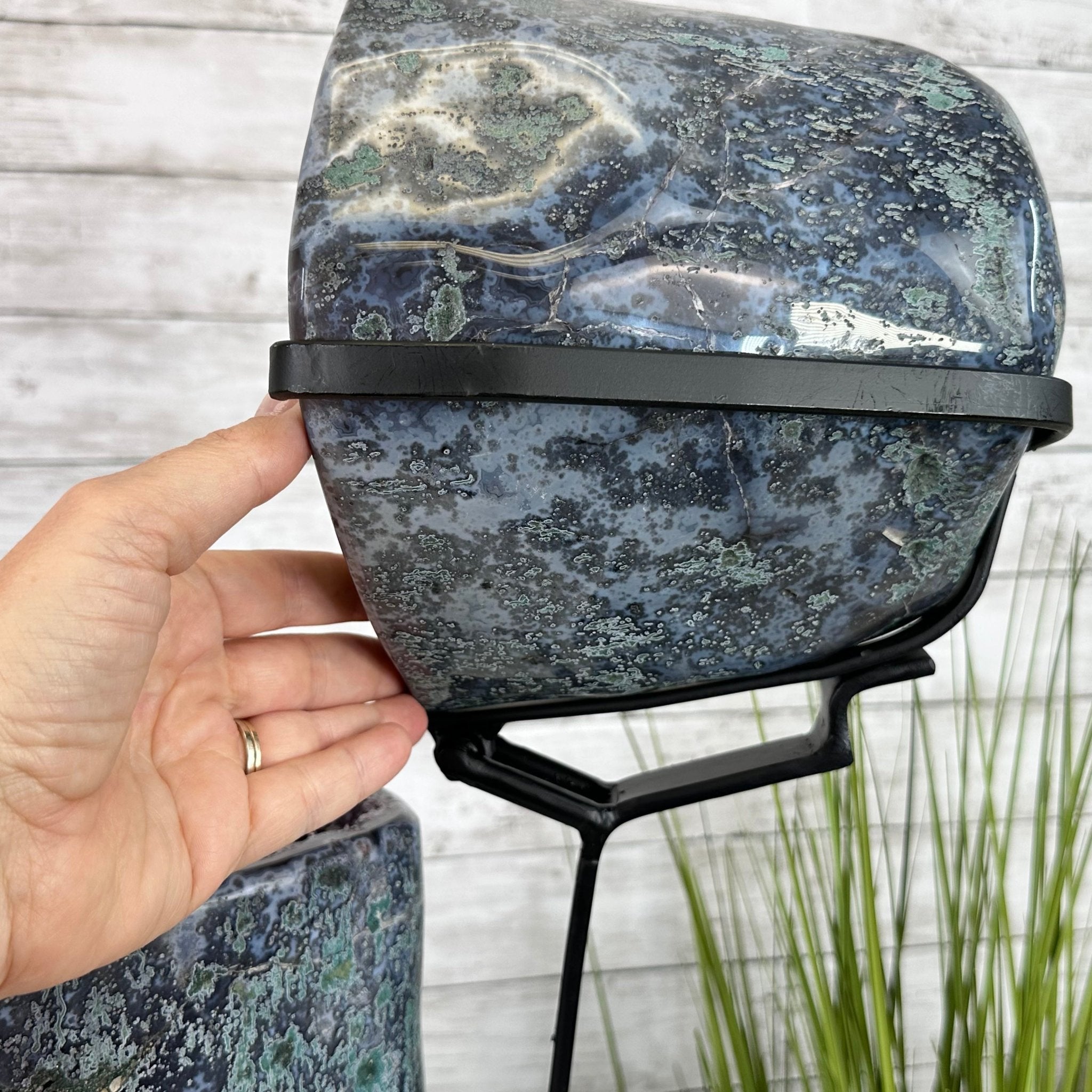 Extra Plus Quality Polished Amethyst "Jewelry Box", Clam Shell style Lid, 43.3 lbs & 19" tall, Model #5656-0013 by Brazil Gems - Brazil GemsBrazil GemsExtra Plus Quality Polished Amethyst "Jewelry Box", Clam Shell style Lid, 43.3 lbs & 19" tall, Model #5656-0013 by Brazil GemsGeode Jewelry Boxes5656-0013