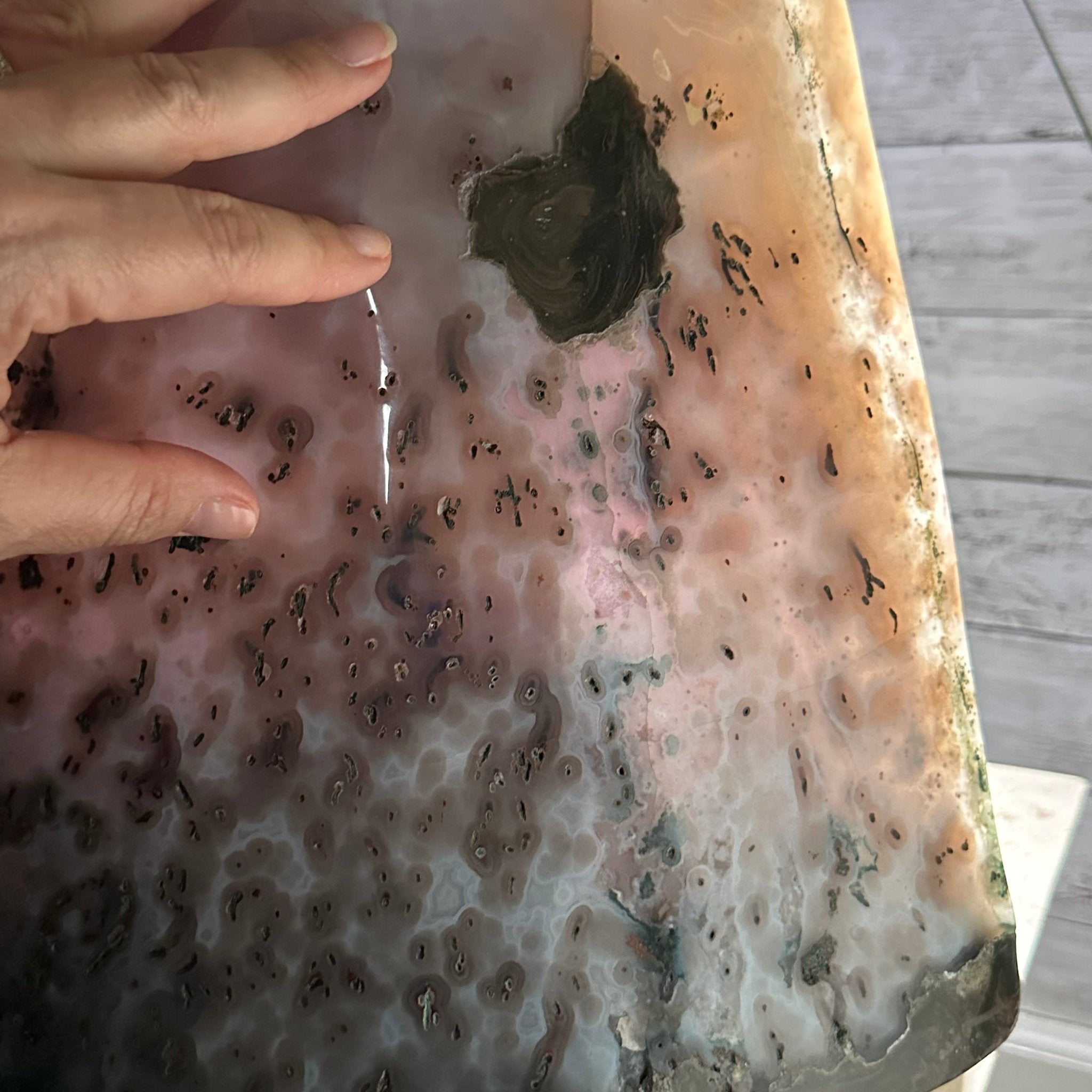 Extra Plus Quality Polished Brazilian Amethyst Cathedral, 116.9 lbs & 20.6" tall Model #5602-0011 by Brazil Gems - Brazil GemsBrazil GemsExtra Plus Quality Polished Brazilian Amethyst Cathedral, 116.9 lbs & 20.6" tall Model #5602-0011 by Brazil GemsPolished Cathedrals5602-0011