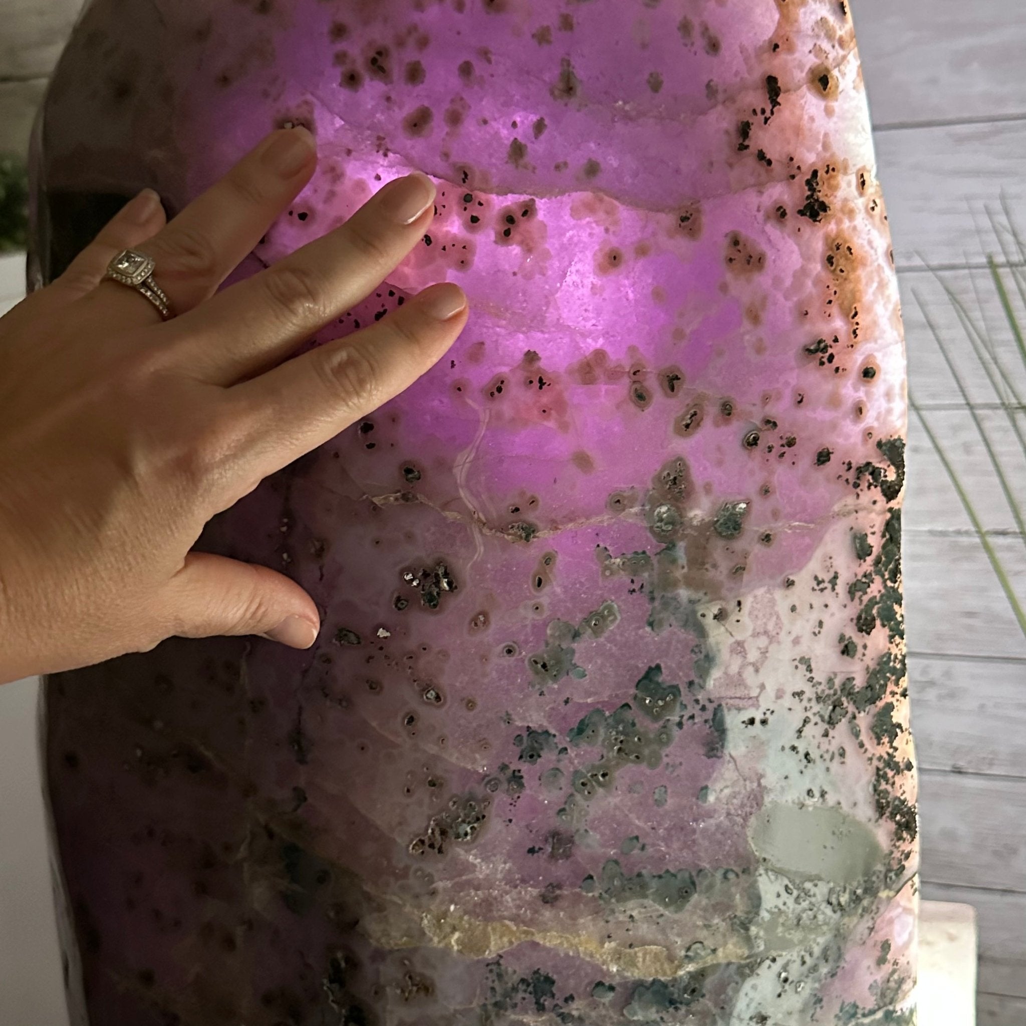 Extra Plus Quality Polished Brazilian Amethyst Cathedral, 165.3 lbs & 25.25" tall Model #5602-0019 by Brazil Gems - Brazil GemsBrazil GemsExtra Plus Quality Polished Brazilian Amethyst Cathedral, 165.3 lbs & 25.25" tall Model #5602-0019 by Brazil GemsPolished Cathedrals5602-0019