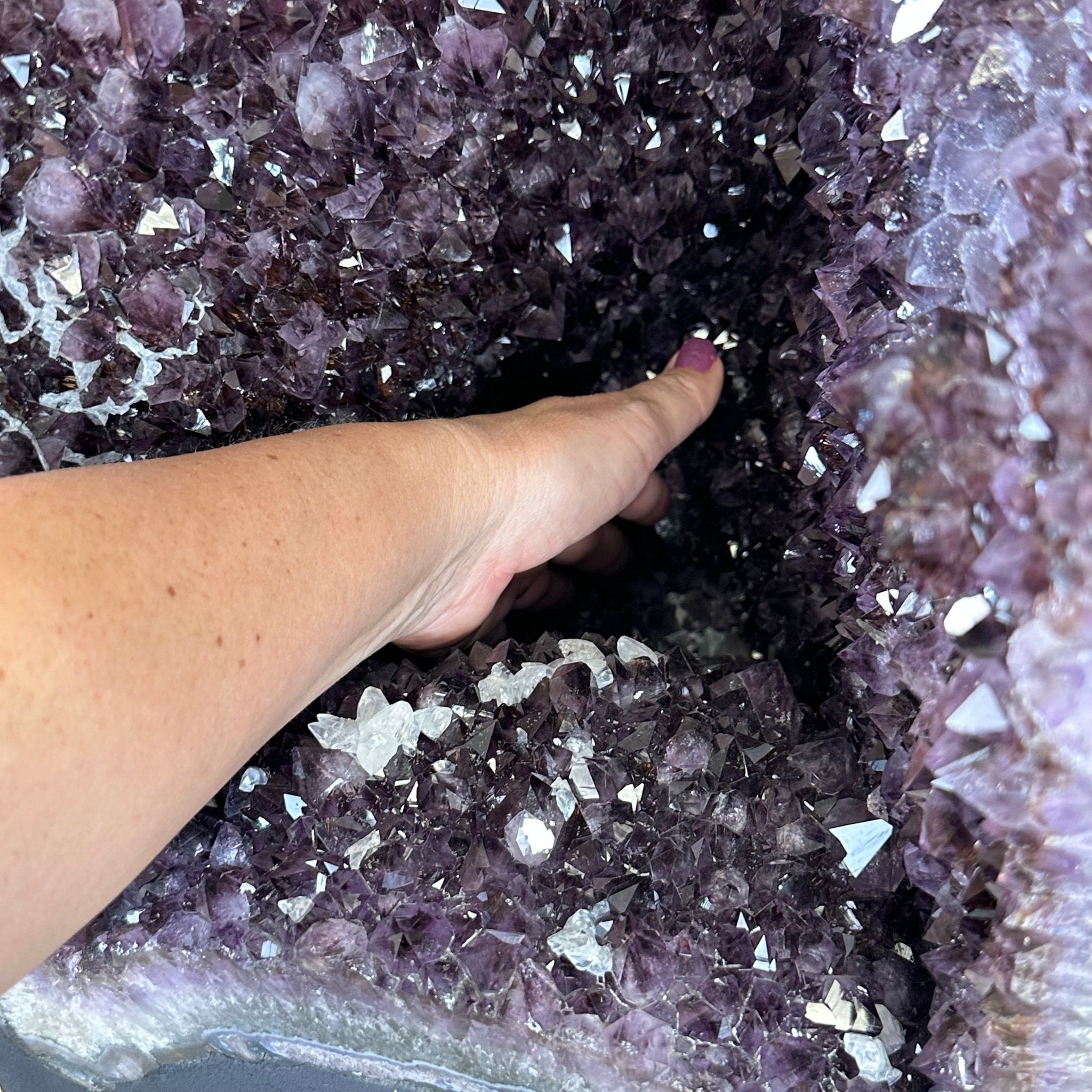 Extra Quality Amethyst Cathedral, 177 lbs & 37" Tall #5601-1274 - Brazil GemsBrazil GemsExtra Quality Amethyst Cathedral, 177 lbs & 37" Tall #5601-1274Cathedrals5601-1274