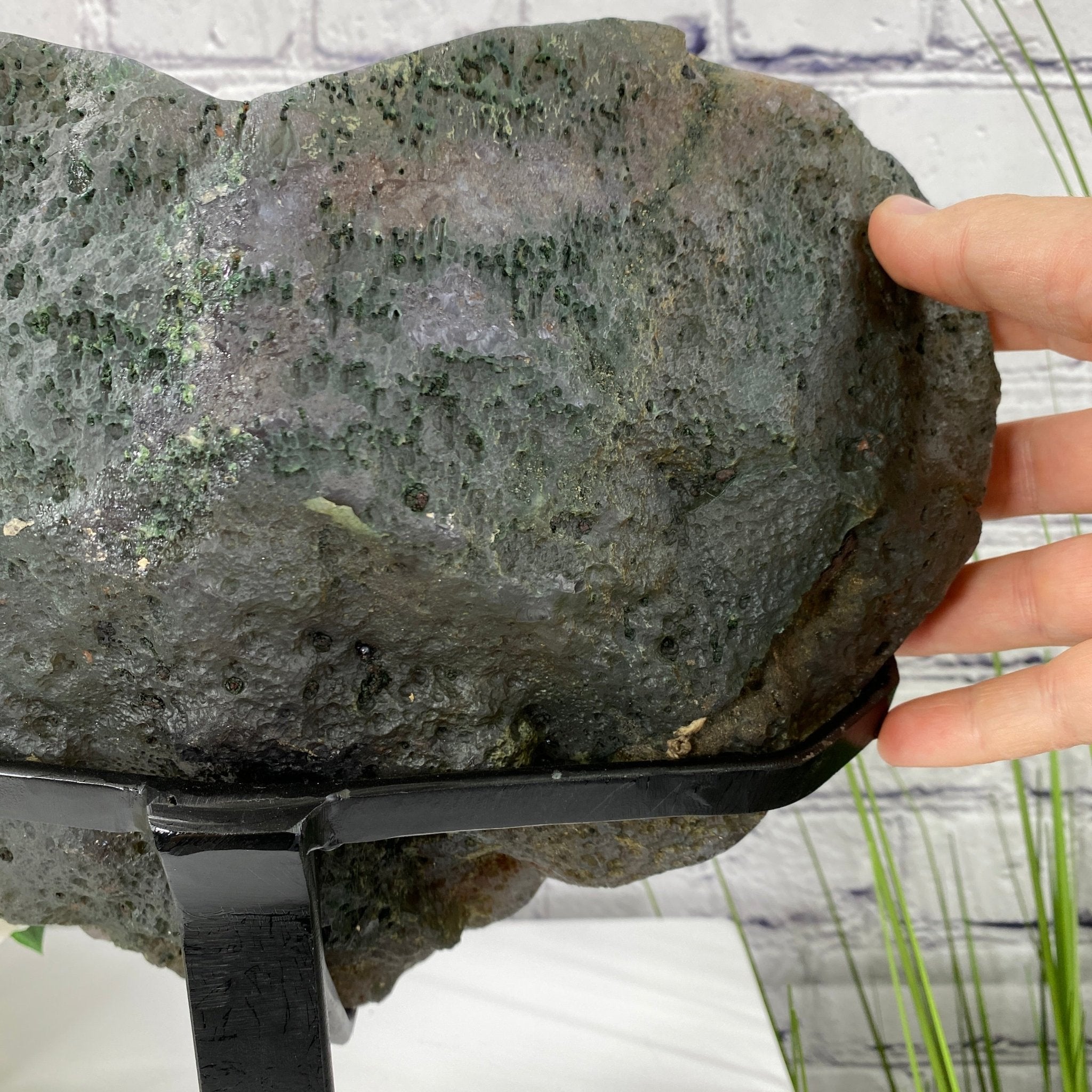 Extra Quality Amethyst Heart Geode, metal stand, 12.25" Tall & 22.1 lbs #5463-0120 by Brazil Gems - Brazil GemsBrazil GemsExtra Quality Amethyst Heart Geode, metal stand, 12.25" Tall & 22.1 lbs #5463-0120 by Brazil GemsHearts5463-0120