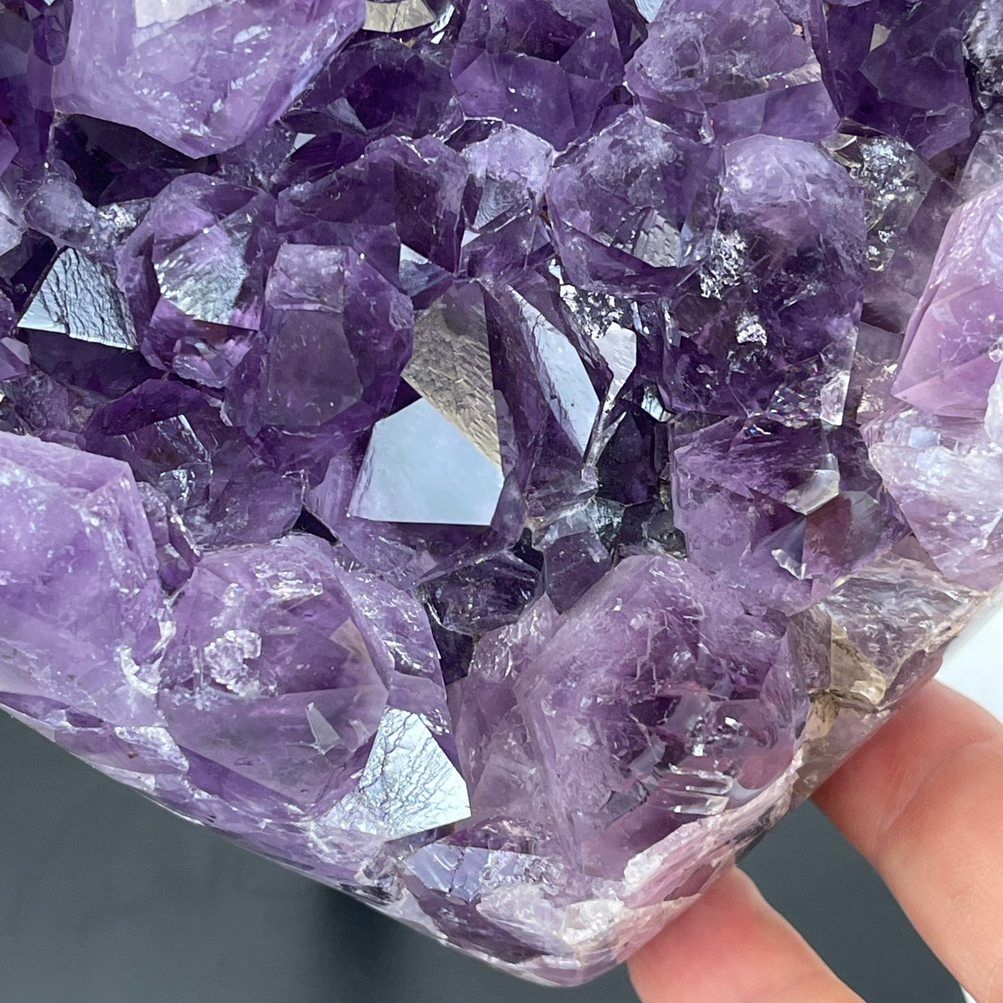 Extra Quality Amethyst Heart Geode, metal stand, 13 lbs & 11.25" Tall #5463-0196 by Brazil Gems - Brazil GemsBrazil GemsExtra Quality Amethyst Heart Geode, metal stand, 13 lbs & 11.25" Tall #5463-0196 by Brazil GemsHearts5463-0196