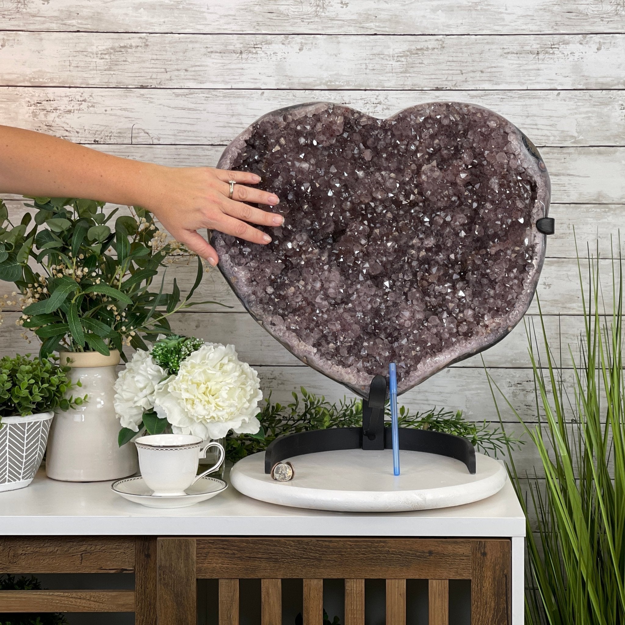 Extra Quality Amethyst Heart Geode, metal stand, 63.3 lbs & 19.5" Tall #5463-0195 by Brazil Gems - Brazil GemsBrazil GemsExtra Quality Amethyst Heart Geode, metal stand, 63.3 lbs & 19.5" Tall #5463-0195 by Brazil GemsHearts5463-0195