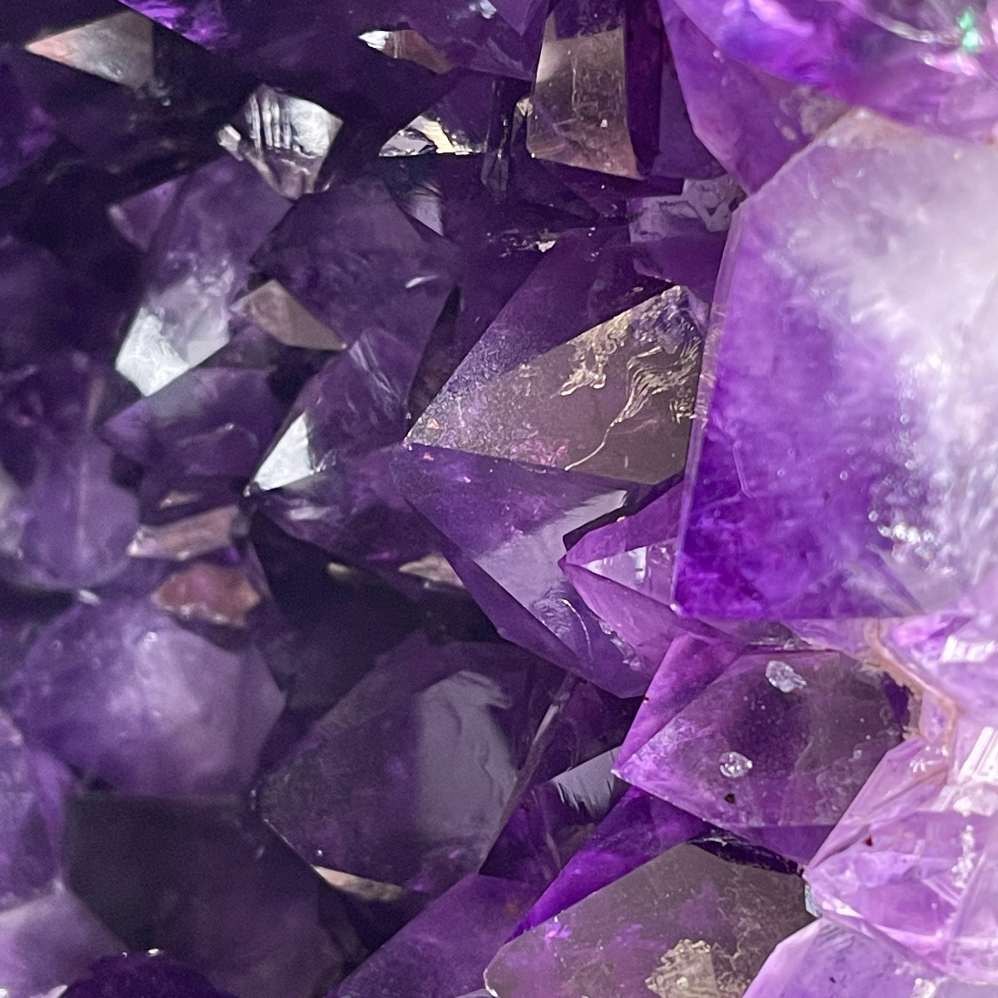 Extra Quality Brazilian Amethyst Cathedral, 19.6” tall & 81.4 lbs #5601-0708 by Brazil Gems - Brazil GemsBrazil GemsExtra Quality Brazilian Amethyst Cathedral, 19.6” tall & 81.4 lbs #5601-0708 by Brazil GemsCathedrals5601-0708