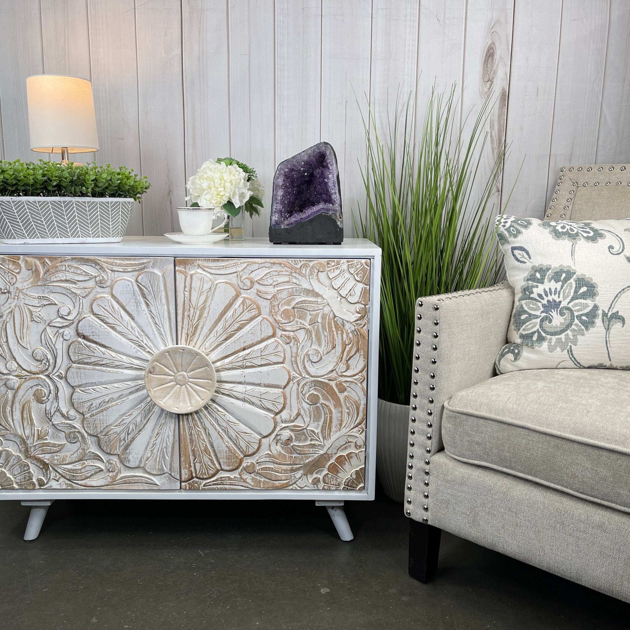 Extra Quality Brazilian Amethyst Cathedral, 9.5” tall & 14.4 lbs #5601-0461 by Brazil Gems - Brazil GemsBrazil GemsExtra Quality Brazilian Amethyst Cathedral, 9.5” tall & 14.4 lbs #5601-0461 by Brazil GemsCathedrals5601-0461