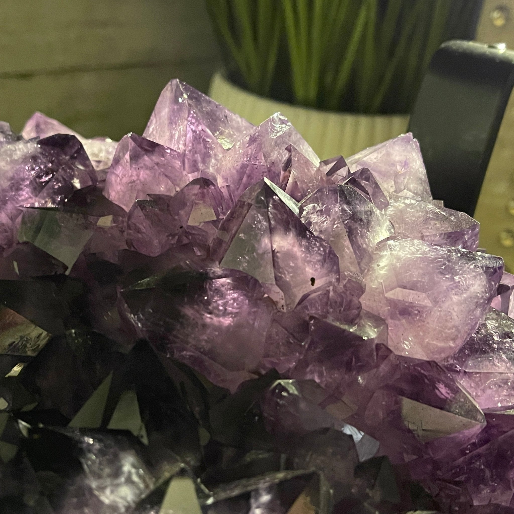 Extra Quality Brazilian Amethyst Coffee Table, 102.1 lbs & 16" tall #1385-0076 by Brazil Gems - Brazil GemsBrazil GemsExtra Quality Brazilian Amethyst Coffee Table, 102.1 lbs & 16" tall #1385-0076 by Brazil GemsTables: Coffee1385-0076