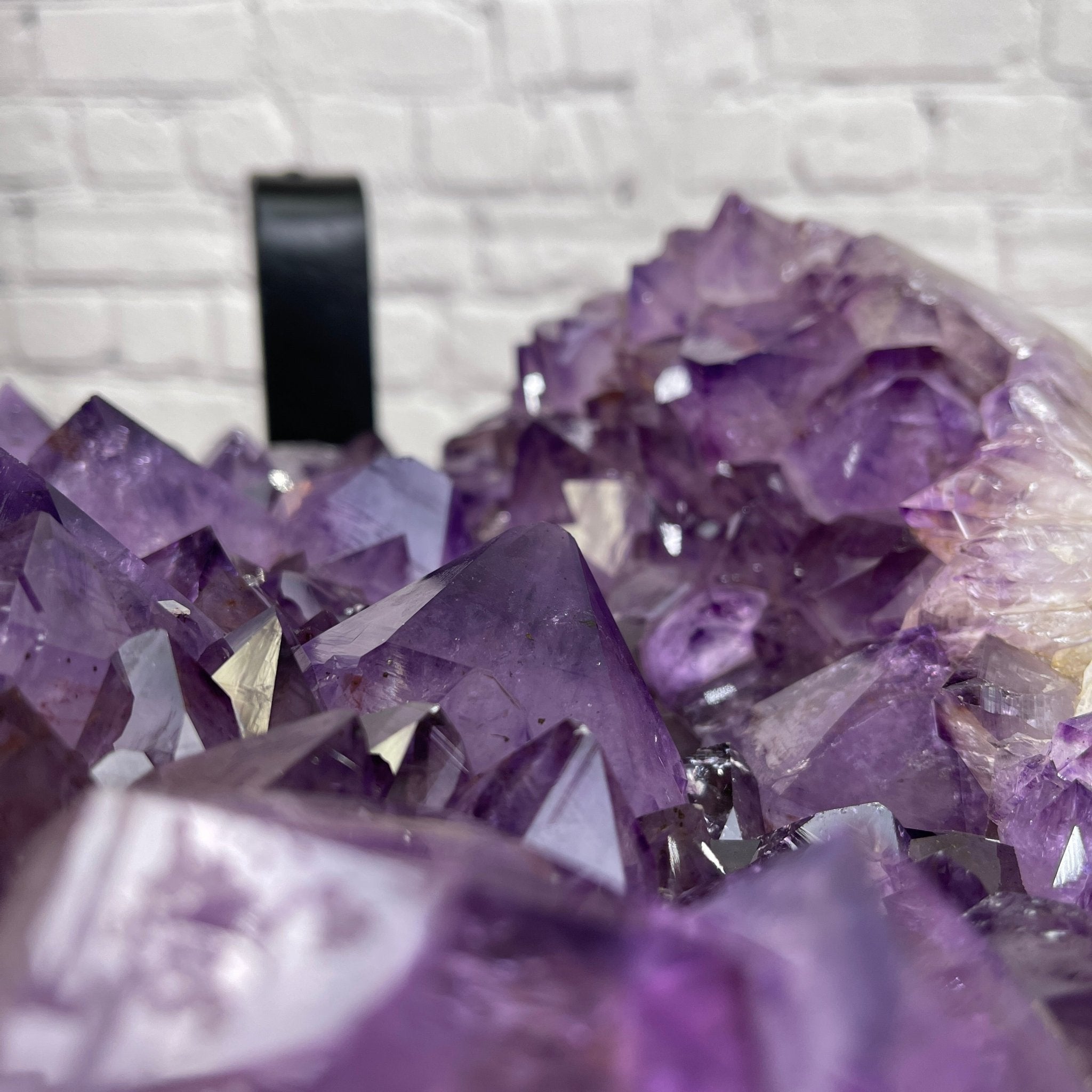 Extra Quality Brazilian Amethyst Coffee Table, 103.6 lbs & 16" tall #1385-0048 by Brazil Gems - Brazil GemsBrazil GemsExtra Quality Brazilian Amethyst Coffee Table, 103.6 lbs & 16" tall #1385-0048 by Brazil GemsTables: Coffee1385-0048