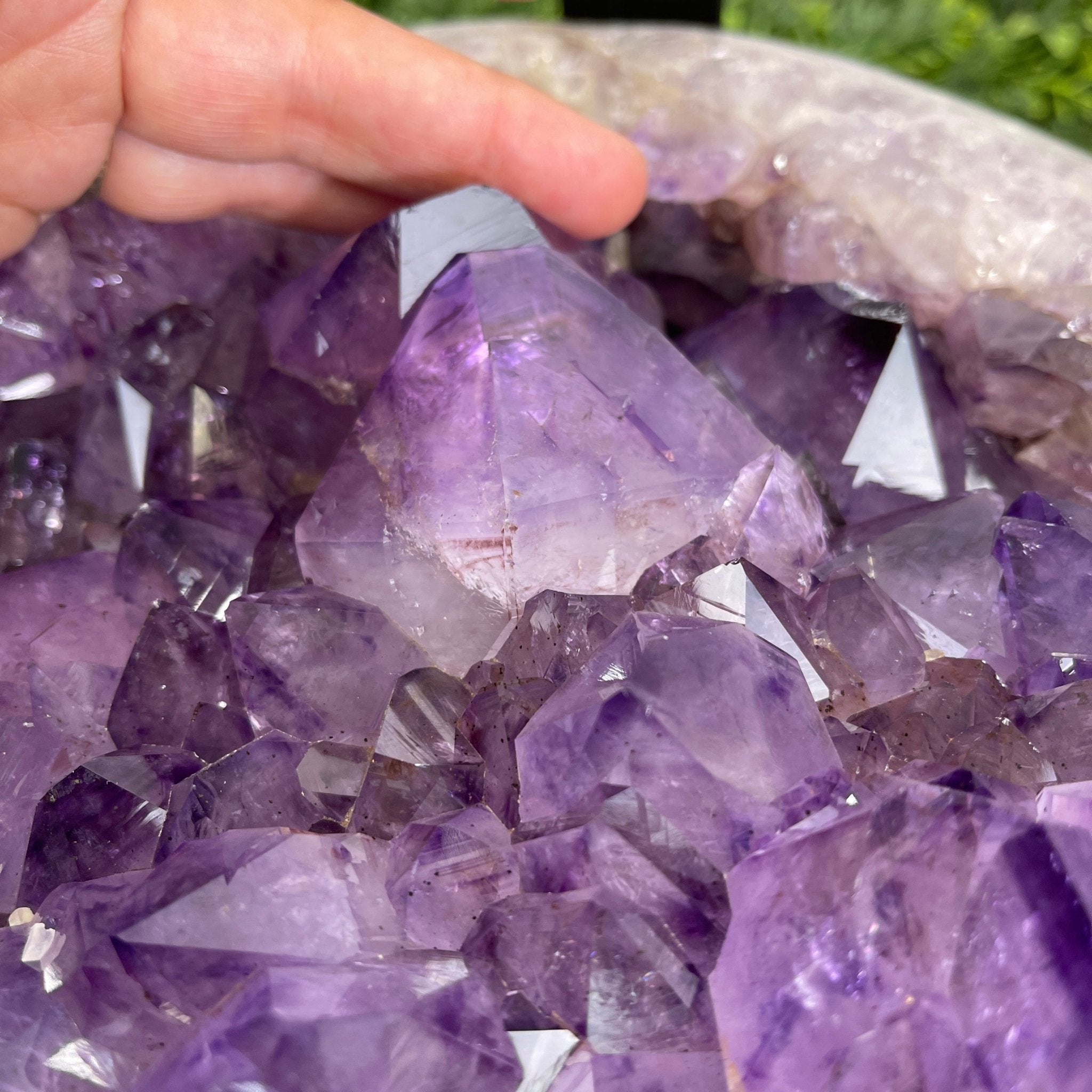 Extra Quality Brazilian Amethyst Coffee Table, 103.6 lbs & 16" tall #1385-0048 by Brazil Gems - Brazil GemsBrazil GemsExtra Quality Brazilian Amethyst Coffee Table, 103.6 lbs & 16" tall #1385-0048 by Brazil GemsTables: Coffee1385-0048