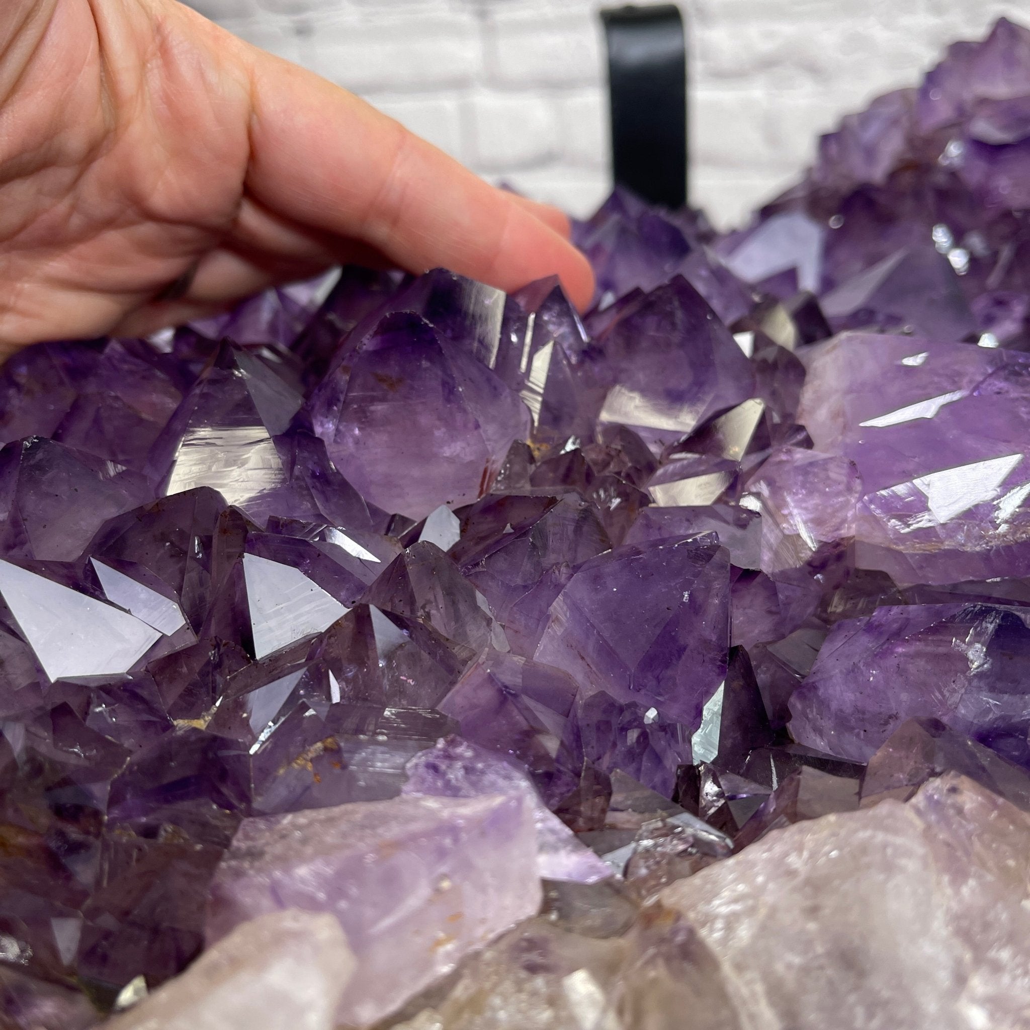 Extra Quality Brazilian Amethyst Coffee Table, 103.6 lbs & 16" tall #1385-0048 by Brazil Gems - Brazil GemsBrazil GemsExtra Quality Brazilian Amethyst Coffee Table, 103.6 lbs & 16" tall #1385-0048 by Brazil GemsTables: Coffee1385-0048