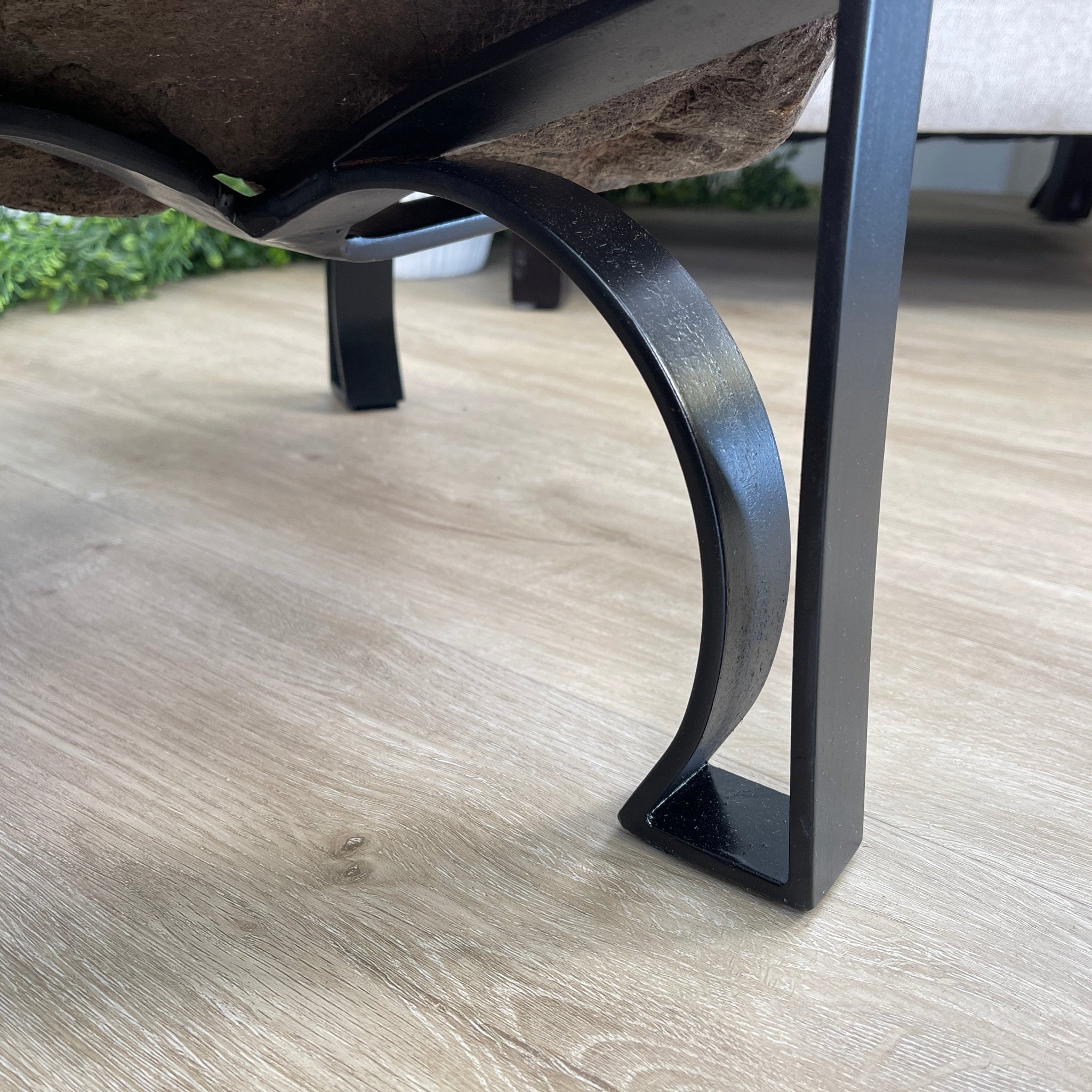 Extra Quality Brazilian Amethyst Coffee Table, 196.2 lbs & 16" tall Model #1385-0071 by Brazil Gems - Brazil GemsBrazil GemsExtra Quality Brazilian Amethyst Coffee Table, 196.2 lbs & 16" tall Model #1385-0071 by Brazil GemsTables: Coffee1385-0071