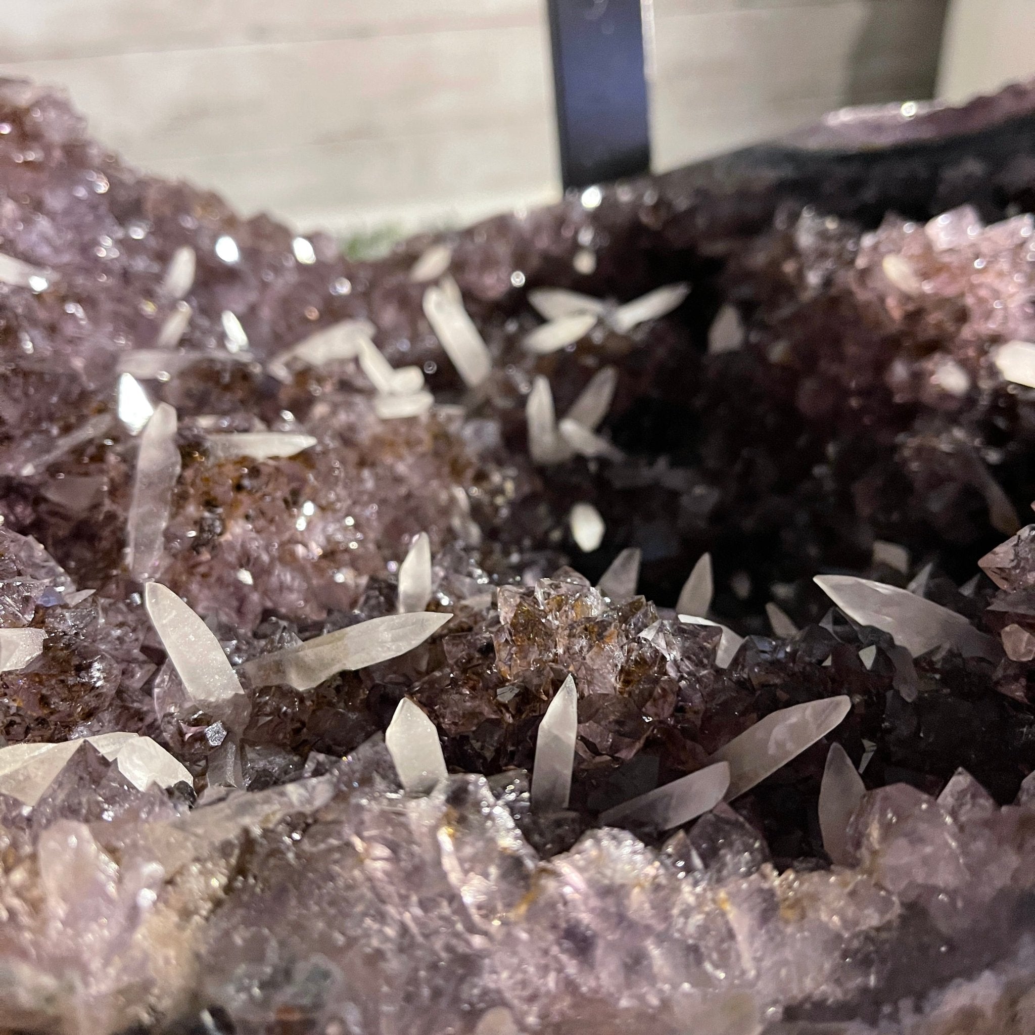Extra Quality Brazilian Amethyst Geode Coffee Table, 84.1 lbs & 15.5" tall #1385-0079 by Brazil Gems - Brazil GemsBrazil GemsExtra Quality Brazilian Amethyst Geode Coffee Table, 84.1 lbs & 15.5" tall #1385-0079 by Brazil GemsTables: Coffee1385-0079