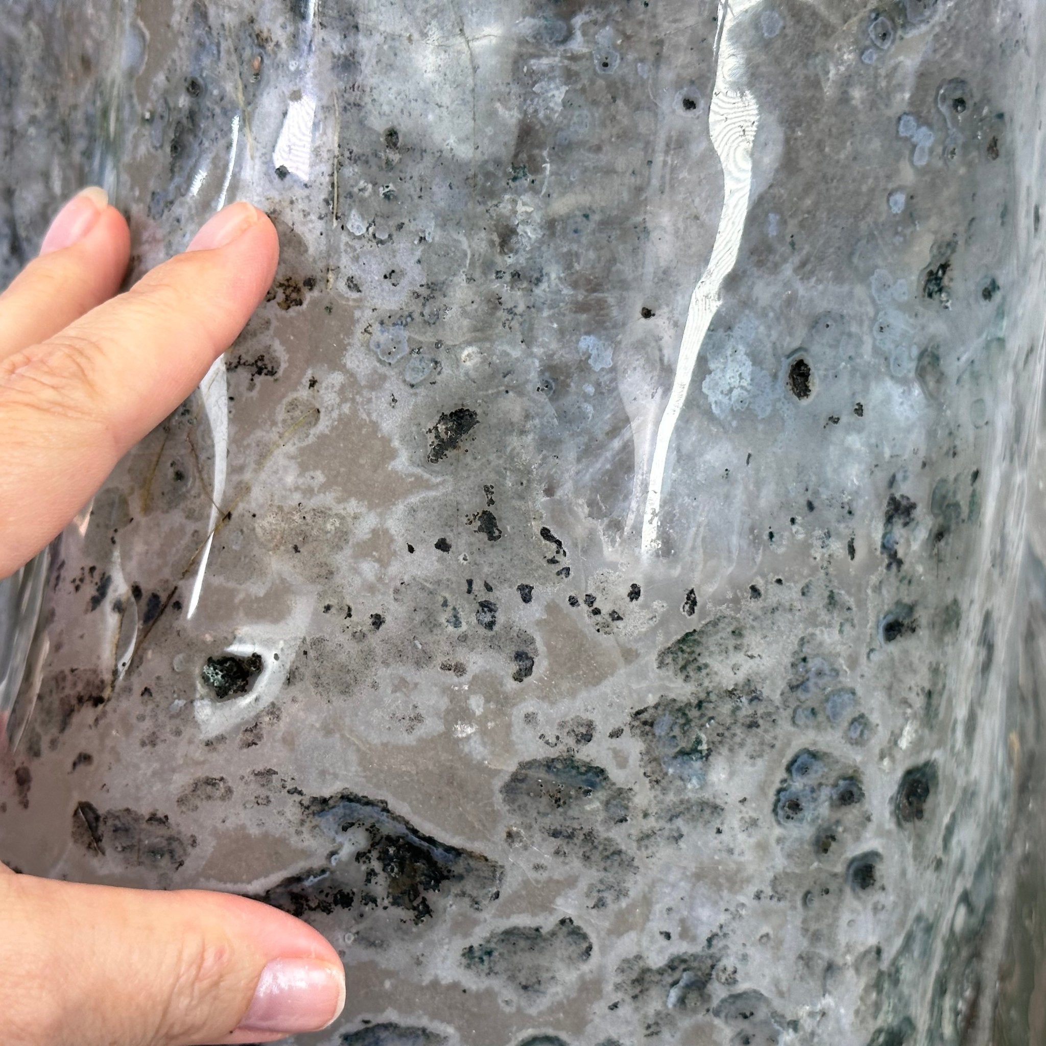 Extra Quality Polished Brazilian Amethyst Cathedral, 103.3 lbs & 18.9" tall Model #5602-0199 by Brazil Gems - Brazil GemsBrazil GemsExtra Quality Polished Brazilian Amethyst Cathedral, 103.3 lbs & 18.9" tall Model #5602-0199 by Brazil GemsPolished Cathedrals5602-0199