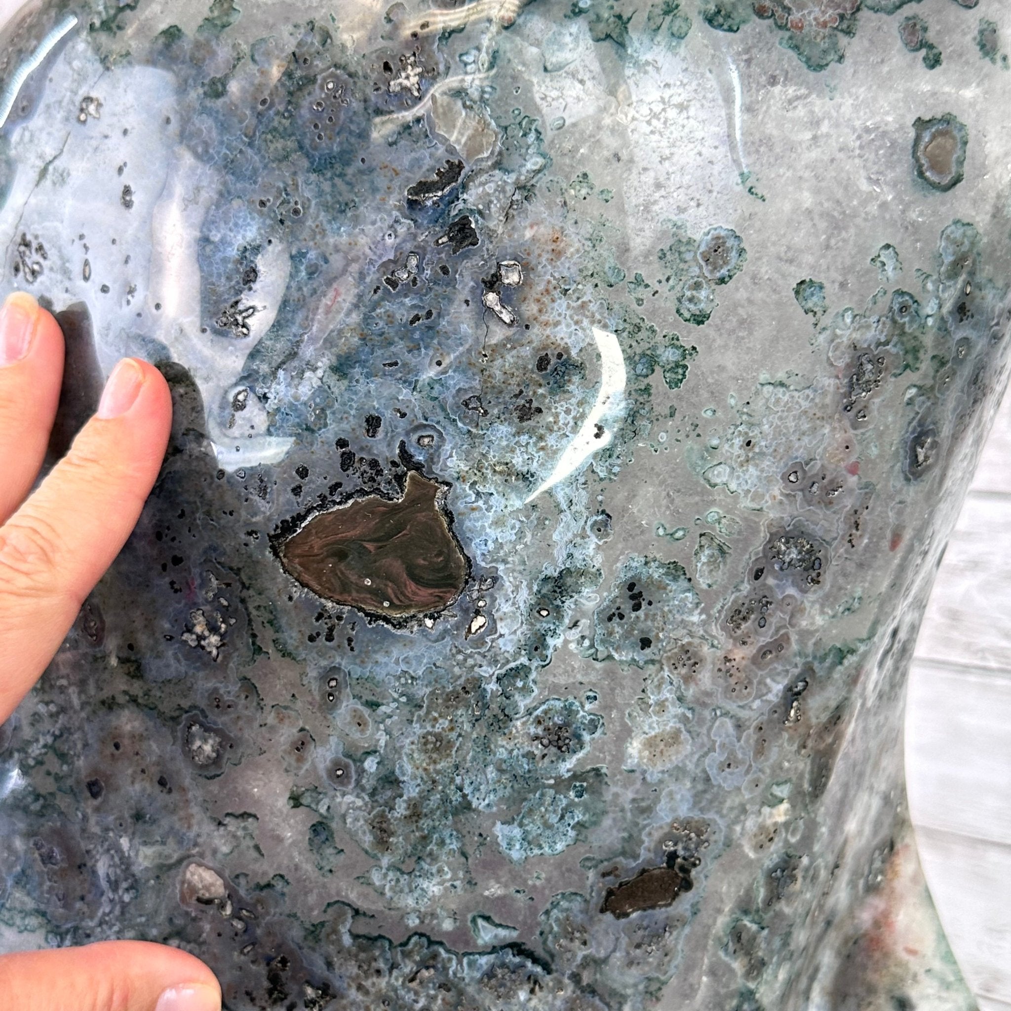 Extra Quality Polished Brazilian Amethyst Cathedral, 110.5 lbs & 26.5" tall Model #5602-0063 by Brazil Gems - Brazil GemsBrazil GemsExtra Quality Polished Brazilian Amethyst Cathedral, 110.5 lbs & 26.5" tall Model #5602-0063 by Brazil GemsPolished Cathedrals5602-0063