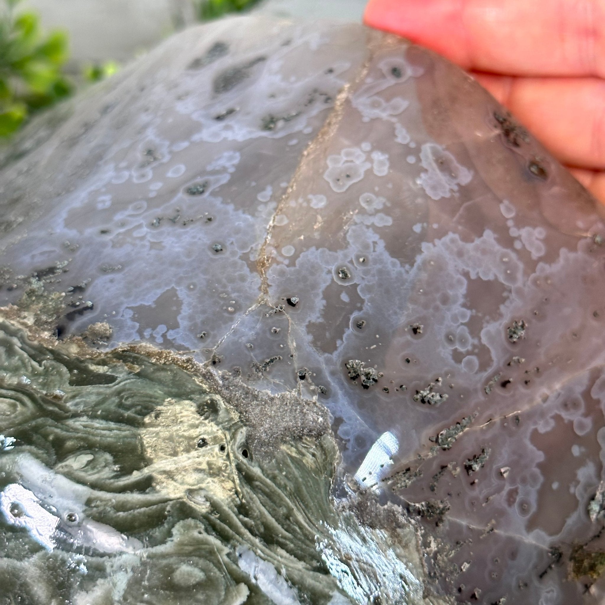 Extra Quality Polished Brazilian Amethyst Cathedral, 16.9 lbs & 6.6" tall Model #5602-0172 by Brazil Gems - Brazil GemsBrazil GemsExtra Quality Polished Brazilian Amethyst Cathedral, 16.9 lbs & 6.6" tall Model #5602-0172 by Brazil GemsPolished Cathedrals5602-0172