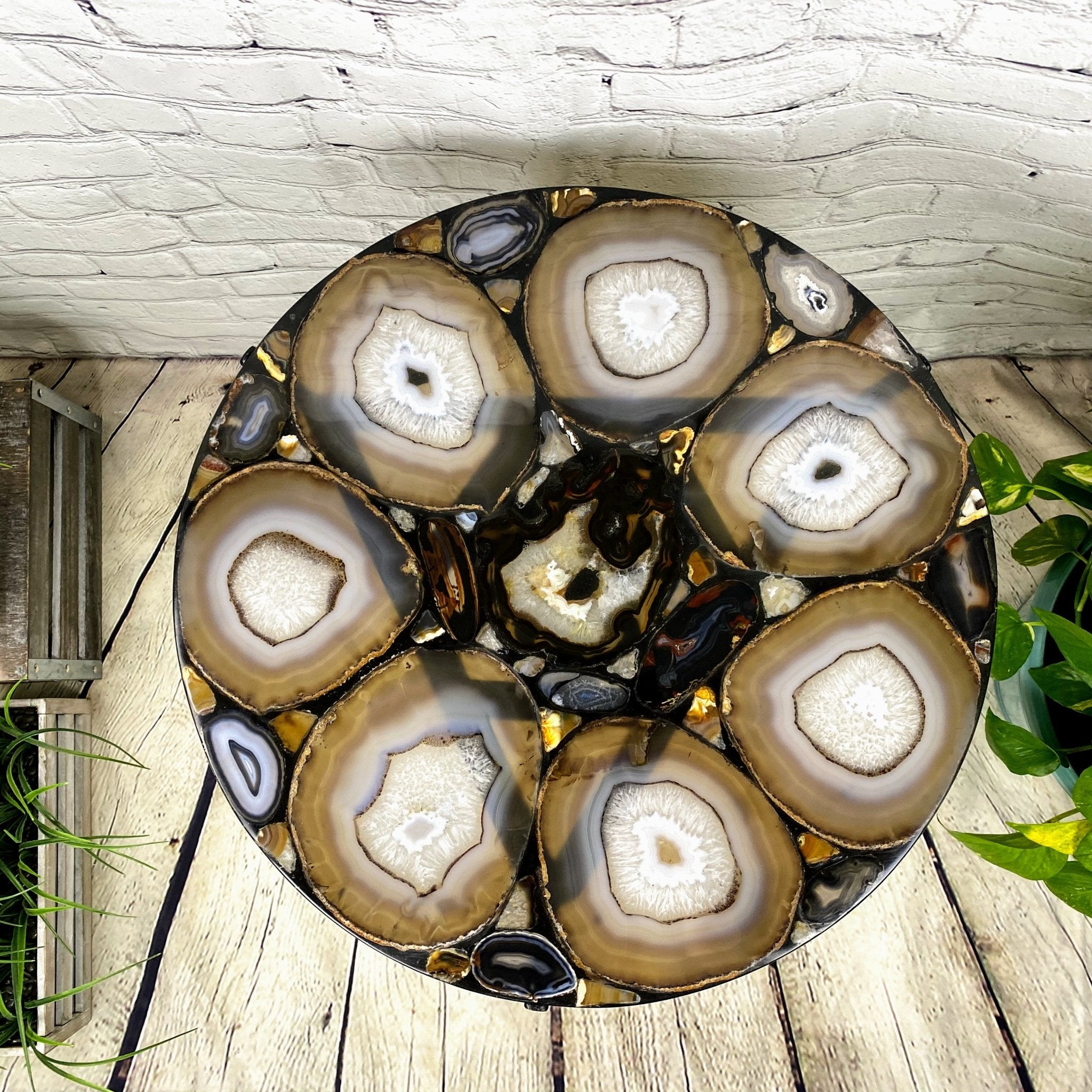 Handmade Natural Agate Round Side Table, black metal base, 22" diameter, 26" tall #1002-0004 - Brazil GemsBrazil GemsHandmade Natural Agate Round Side Table, black metal base, 22" diameter, 26" tall #1002-0004Tables: Side1002-0004