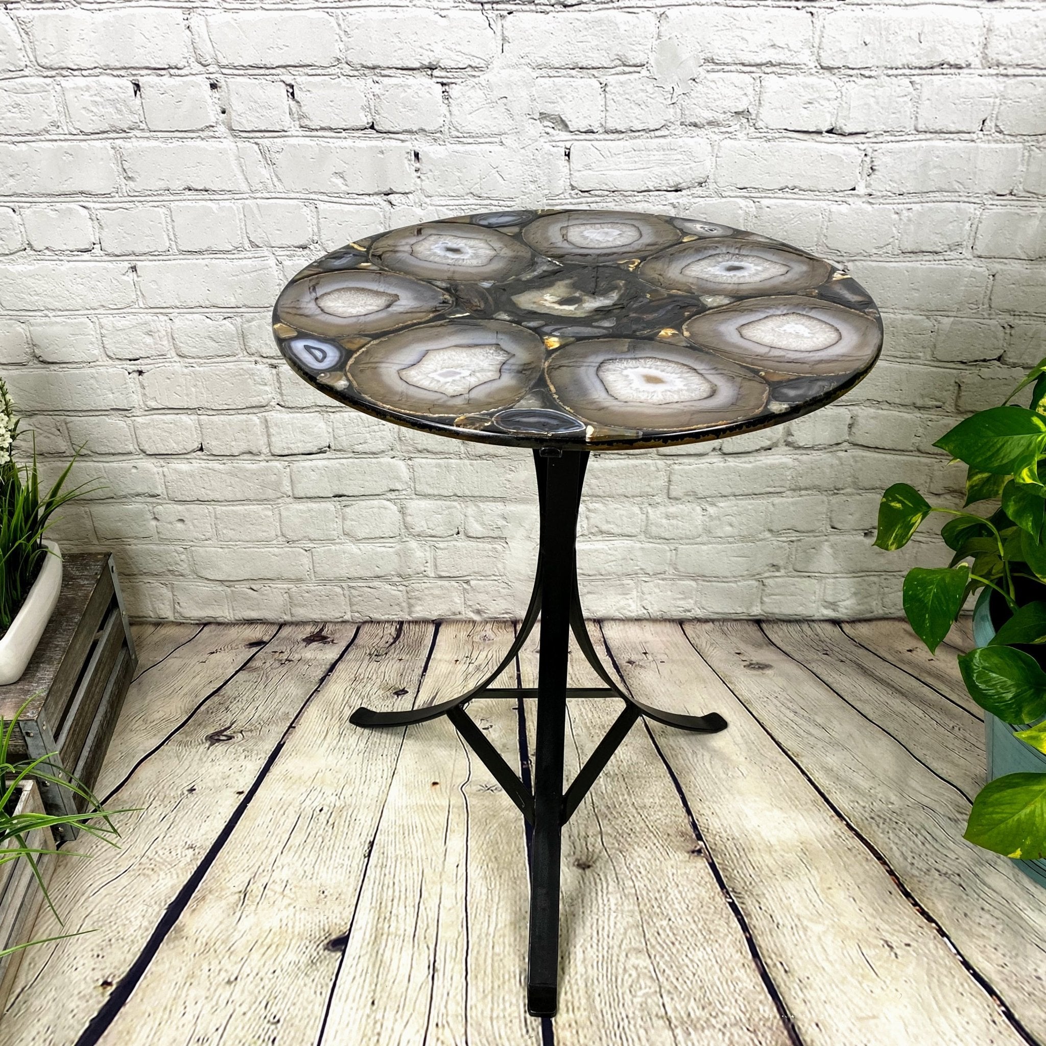 Handmade Natural Agate Round Side Table, black metal base, 22" diameter, 26" tall #1002-0004 - Brazil GemsBrazil GemsHandmade Natural Agate Round Side Table, black metal base, 22" diameter, 26" tall #1002-0004Tables: Side1002-0004