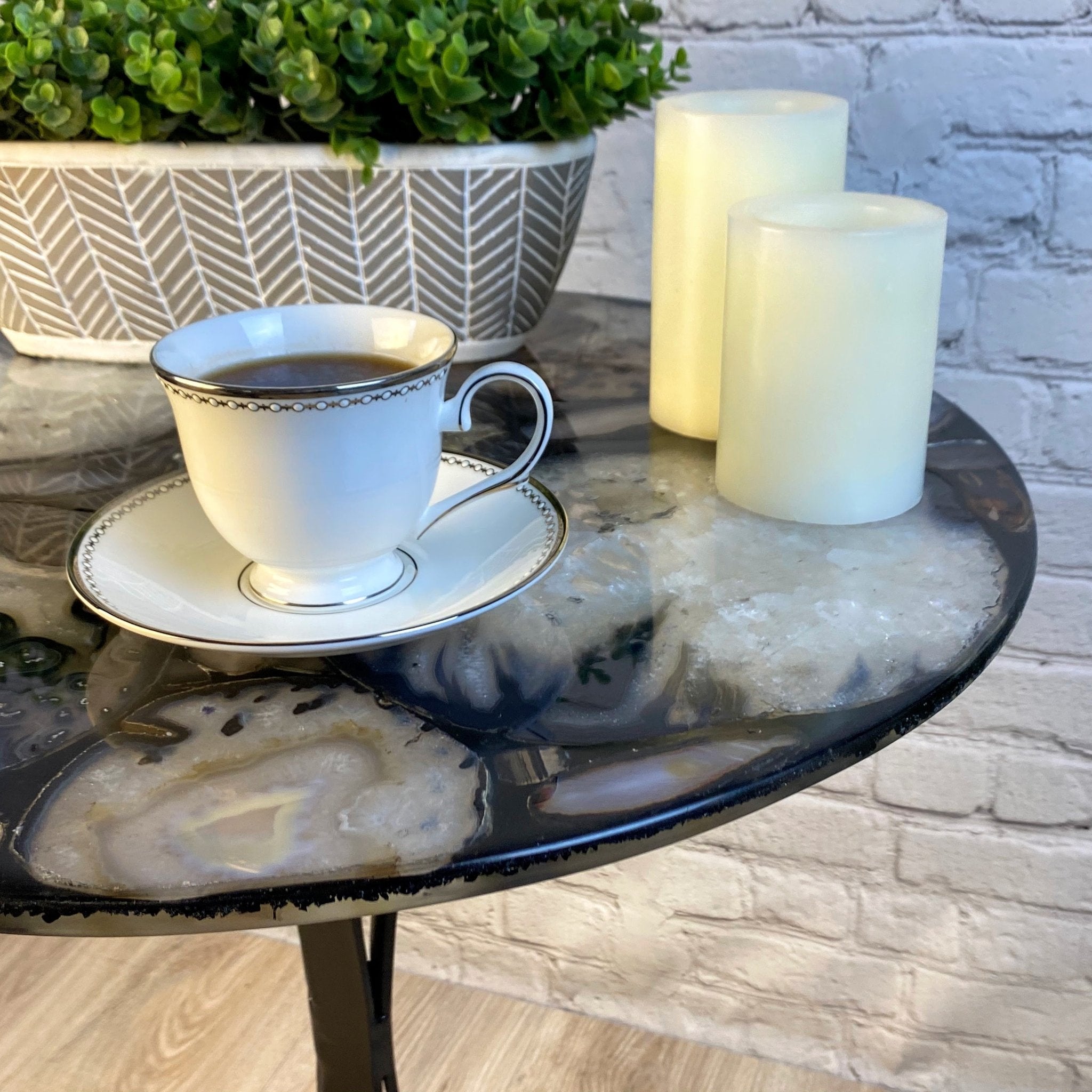 Handmade Natural Agate Round Side Table, metal base, 22" diameter, 26" tall Model #1002-0005 - Brazil GemsBrazil GemsHandmade Natural Agate Round Side Table, metal base, 22" diameter, 26" tall Model #1002-0005Tables: Side1002-0005