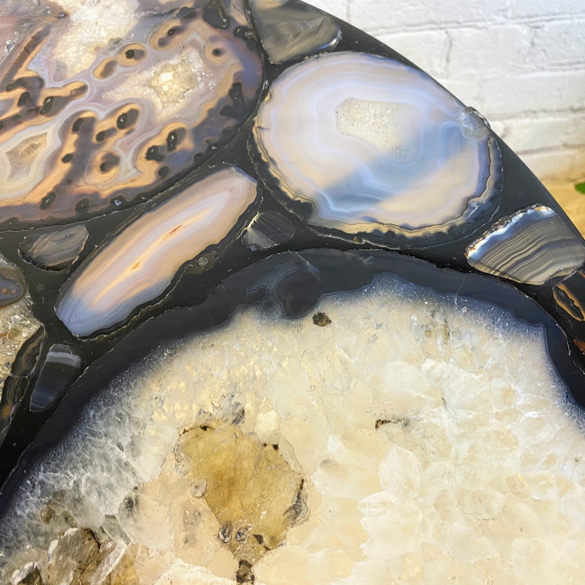 Handmade Natural Agate Round Side Table, metal base, 22" diameter, 26" tall Model #1002-0005 - Brazil GemsBrazil GemsHandmade Natural Agate Round Side Table, metal base, 22" diameter, 26" tall Model #1002-0005Tables: Side1002-0005