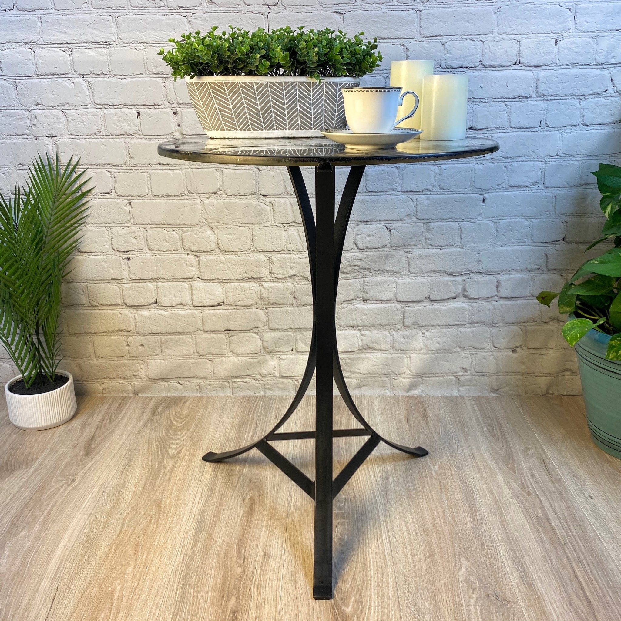 Handmade Natural Agate Round Side Table, metal base, 22" diameter, 26" tall Model #1002-0005 - Brazil GemsBrazil GemsHandmade Natural Agate Round Side Table, metal base, 22" diameter, 26" tall Model #1002-0005Tables: Side1002-0005