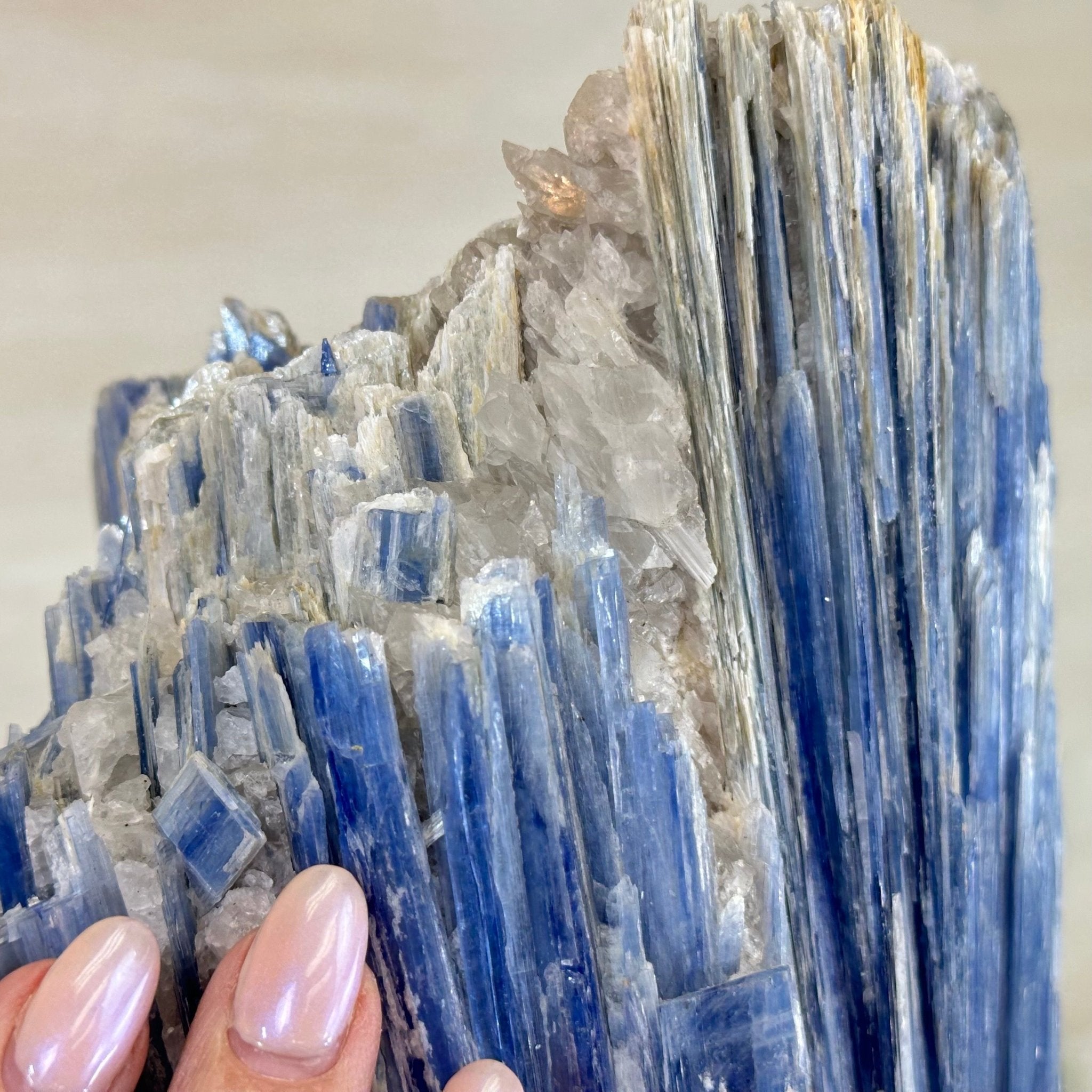 Large Kyanite Crystal on Rotating Stand, 45.6 lbs and 30.9" Tall #6011 - 0002 - Brazil GemsBrazil GemsLarge Kyanite Crystal on Rotating Stand, 45.6 lbs and 30.9" Tall #6011 - 0002Clusters on Rotating Bases6011 - 0002
