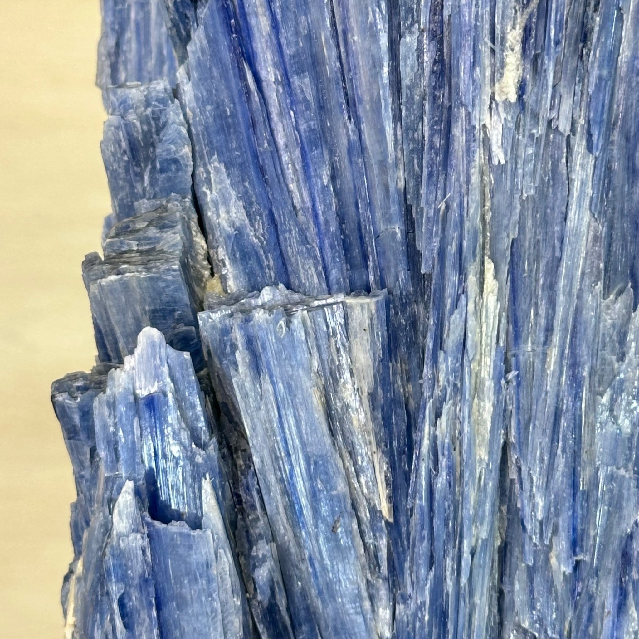Large Kyanite Crystal on Rotating Stand, 45.6 lbs and 30.9" Tall #6011 - 0002 - Brazil GemsBrazil GemsLarge Kyanite Crystal on Rotating Stand, 45.6 lbs and 30.9" Tall #6011 - 0002Clusters on Rotating Bases6011 - 0002