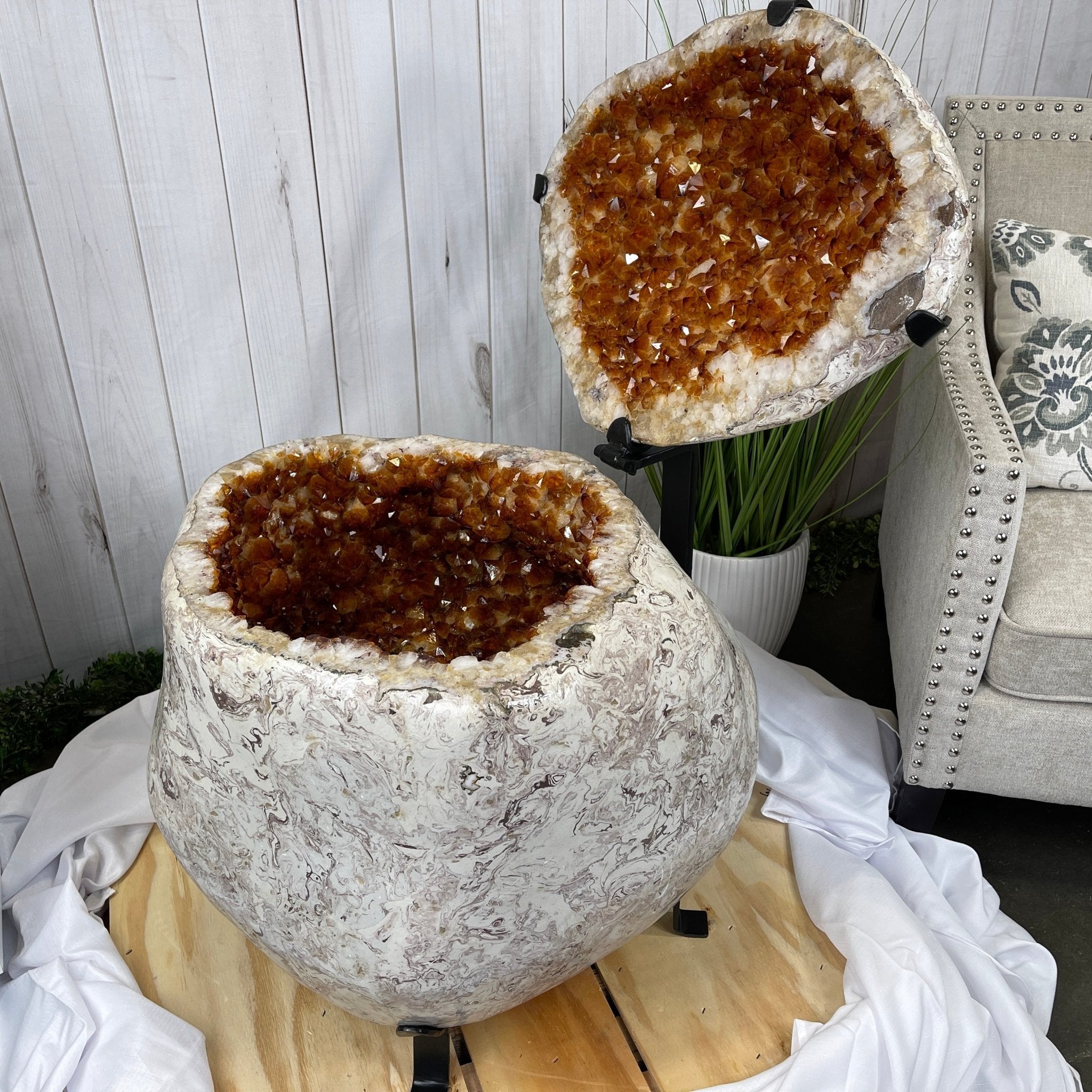 Large Super Quality Citrine "Jewelry Box" with Clam Shell Style Lid, 497 lbs & 28.25" tall Model #5858-0001 by Brazil Gems - Brazil GemsBrazil GemsLarge Super Quality Citrine "Jewelry Box" with Clam Shell Style Lid, 497 lbs & 28.25" tall Model #5858-0001 by Brazil GemsGeode Jewelry Boxes5858-0001