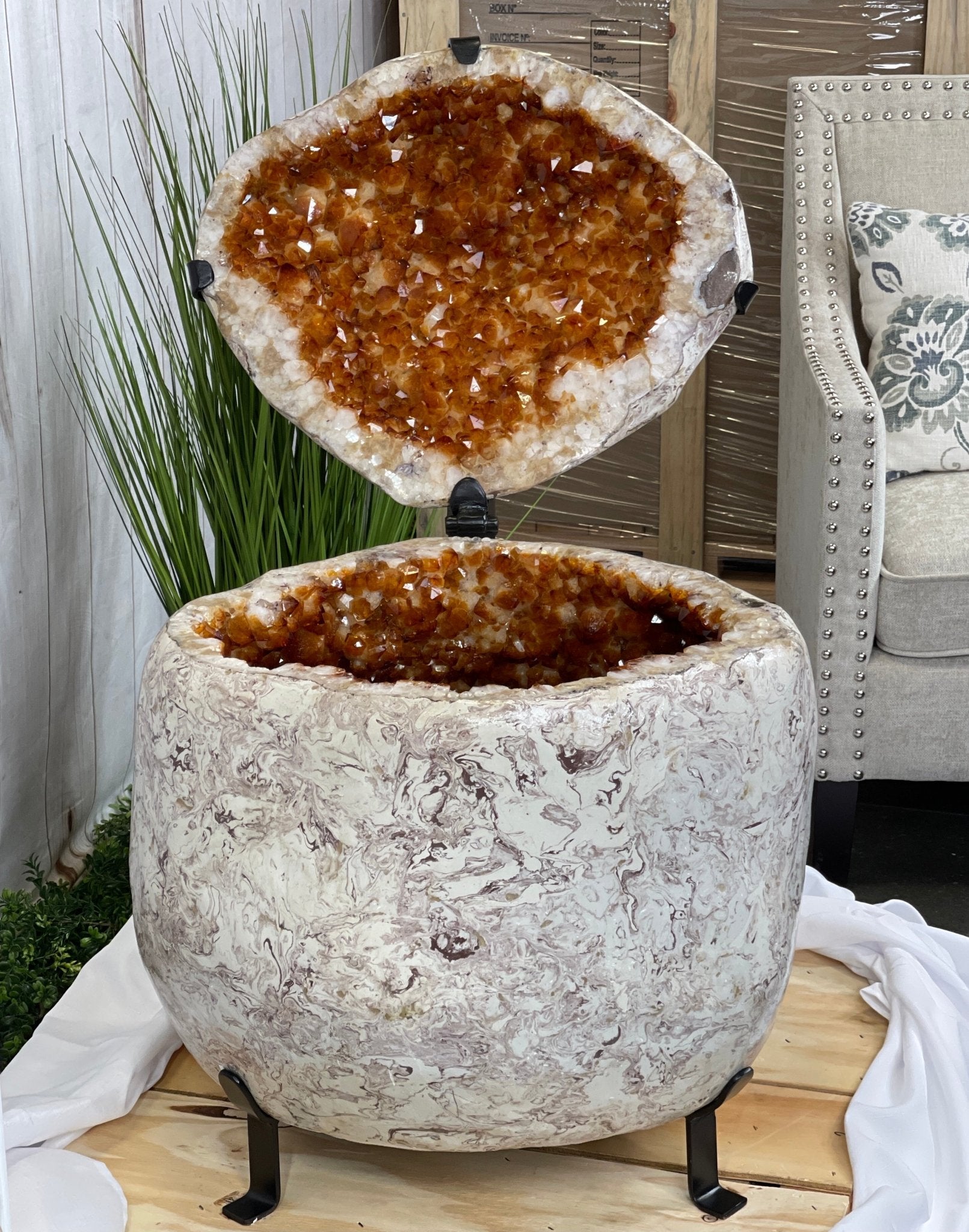 Large Super Quality Citrine "Jewelry Box" with Clam Shell Style Lid, 497 lbs & 28.25" tall Model #5858-0001 by Brazil Gems - Brazil GemsBrazil GemsLarge Super Quality Citrine "Jewelry Box" with Clam Shell Style Lid, 497 lbs & 28.25" tall Model #5858-0001 by Brazil GemsGeode Jewelry Boxes5858-0001