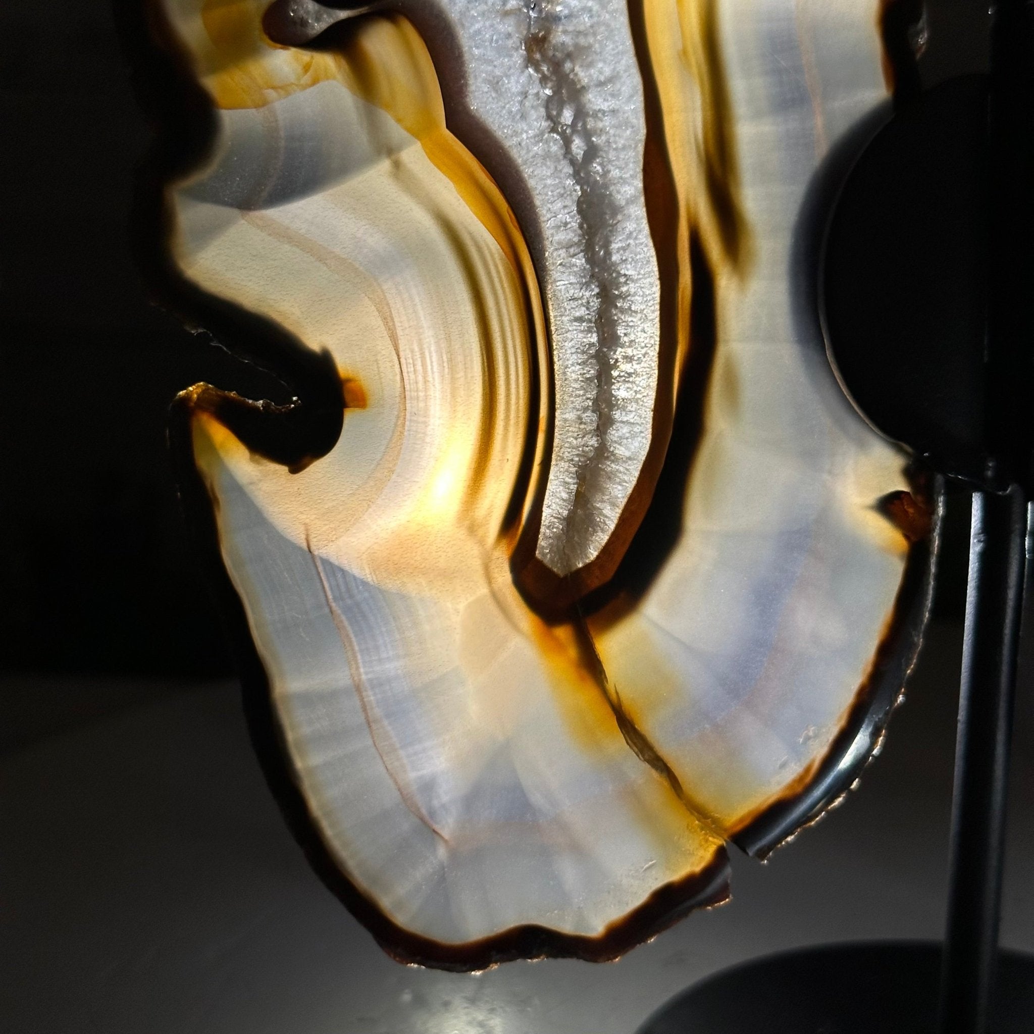 Natural Brazilian Agate "Butterfly Wings", 9.2" Tall #5050NA-151 - Brazil GemsBrazil GemsNatural Brazilian Agate "Butterfly Wings", 9.2" Tall #5050NA-151Agate Butterfly Wings5050NA-151