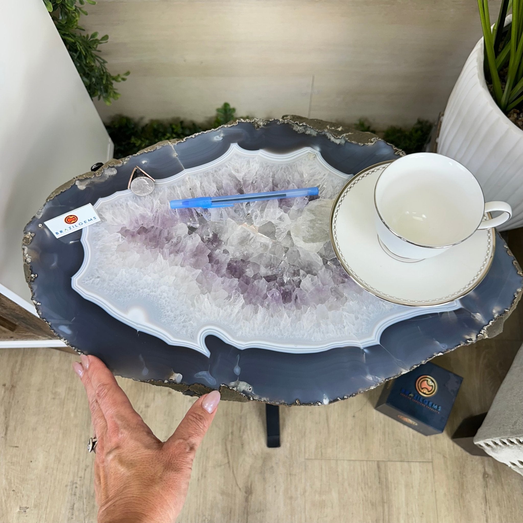 Natural Brazilian Agate Side Table on a black metal base, 21.5" Tall 1305 - 0182 - Brazil GemsBrazil GemsNatural Brazilian Agate Side Table on a black metal base, 21.5" Tall 1305 - 0182Tables: Side1305 - 0182