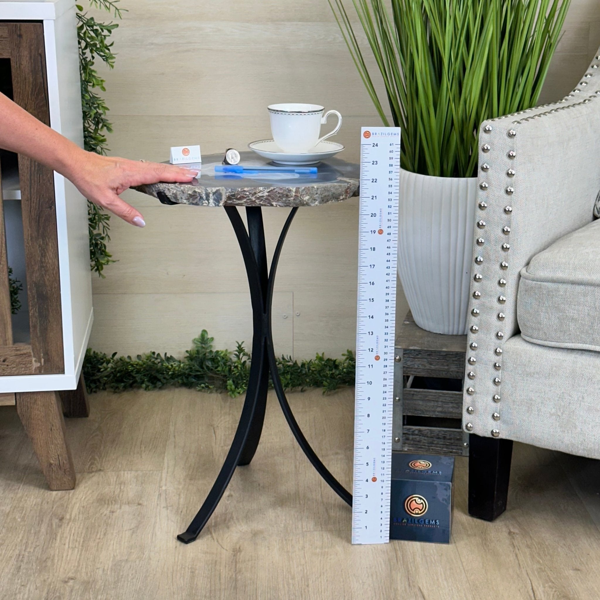 Natural Brazilian Agate Side Table on a black metal base, 21.9" Tall 1305 - 0184 - Brazil GemsBrazil GemsNatural Brazilian Agate Side Table on a black metal base, 21.9" Tall 1305 - 0184Tables: Side1305 - 0184