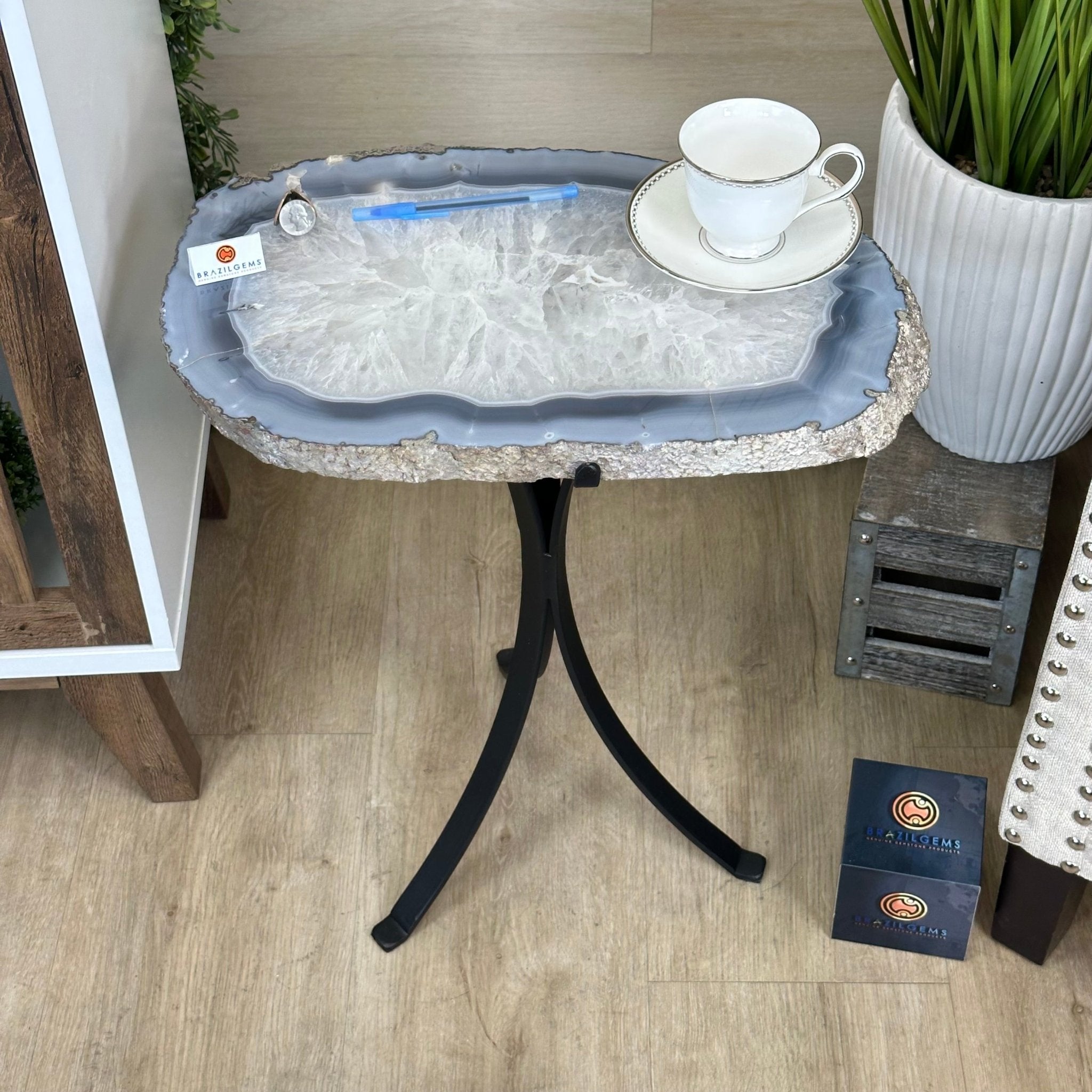 Natural Brazilian Agate Side Table on a black metal base, 22" Tall 1306 - 0049 - Brazil GemsBrazil GemsNatural Brazilian Agate Side Table on a black metal base, 22" Tall 1306 - 0049Tables: Side1306 - 0049