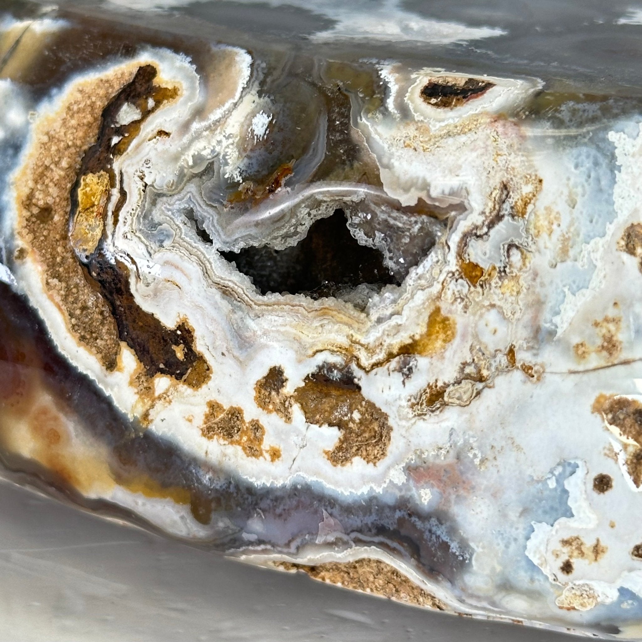 Quality Agate Geode "Jewelry Box", 4 lbs & 3.7" Tall #5251-0009 - Brazil GemsBrazil GemsQuality Agate Geode "Jewelry Box", 4 lbs & 3.7" Tall #5251-0009Agate Jewelry Boxes5251-0009
