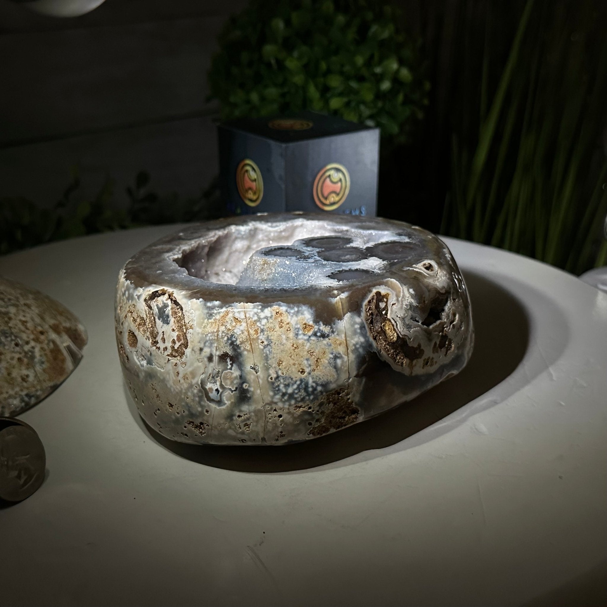 Quality Agate Geode "Jewelry Box", 4 lbs & 3.7" Tall #5251-0009 - Brazil GemsBrazil GemsQuality Agate Geode "Jewelry Box", 4 lbs & 3.7" Tall #5251-0009Agate Jewelry Boxes5251-0009