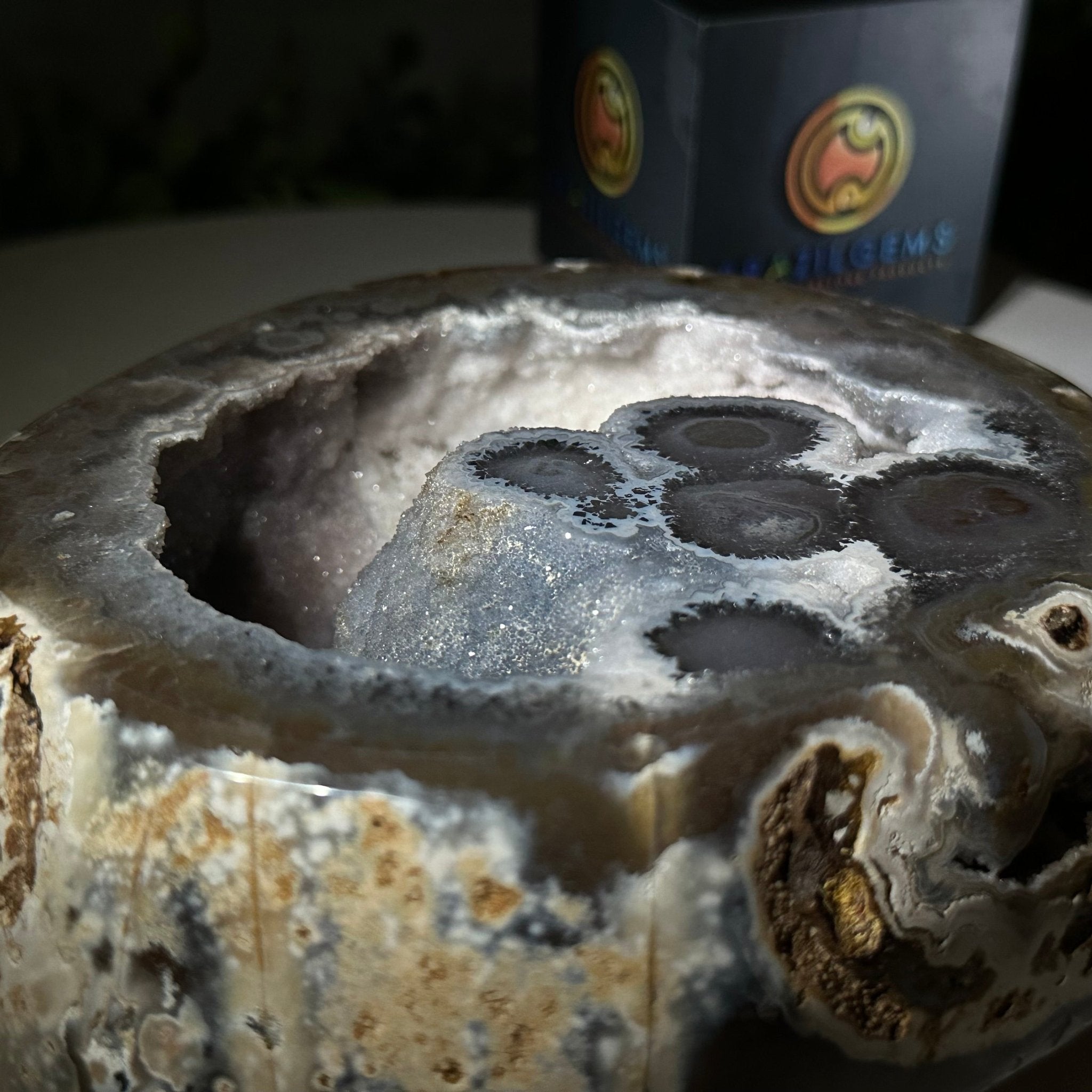 Quality Agate Geode "Jewelry Box", 4 lbs & 3.7" Tall #5251-0009 - Brazil GemsBrazil GemsQuality Agate Geode "Jewelry Box", 4 lbs & 3.7" Tall #5251-0009Agate Jewelry Boxes5251-0009