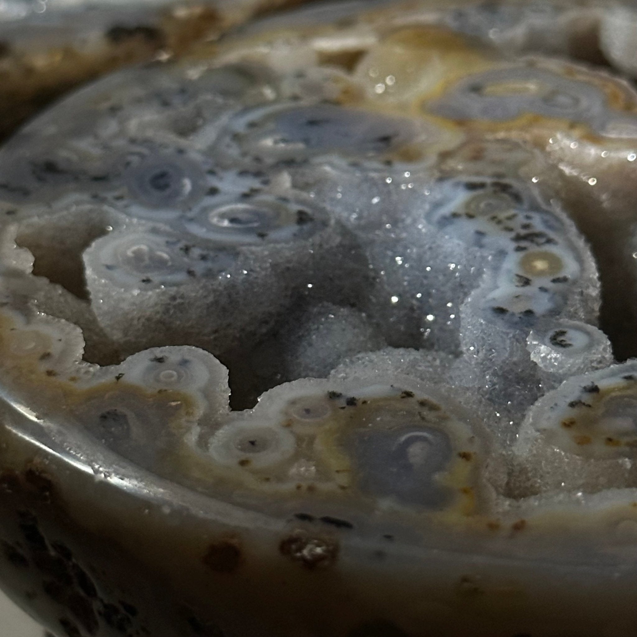 Quality Agate Geode "Jewelry Box", 5.2 lbs & 3.6" Tall #5251-0011 - Brazil GemsBrazil GemsQuality Agate Geode "Jewelry Box", 5.2 lbs & 3.6" Tall #5251-0011Agate Jewelry Boxes5251-0011