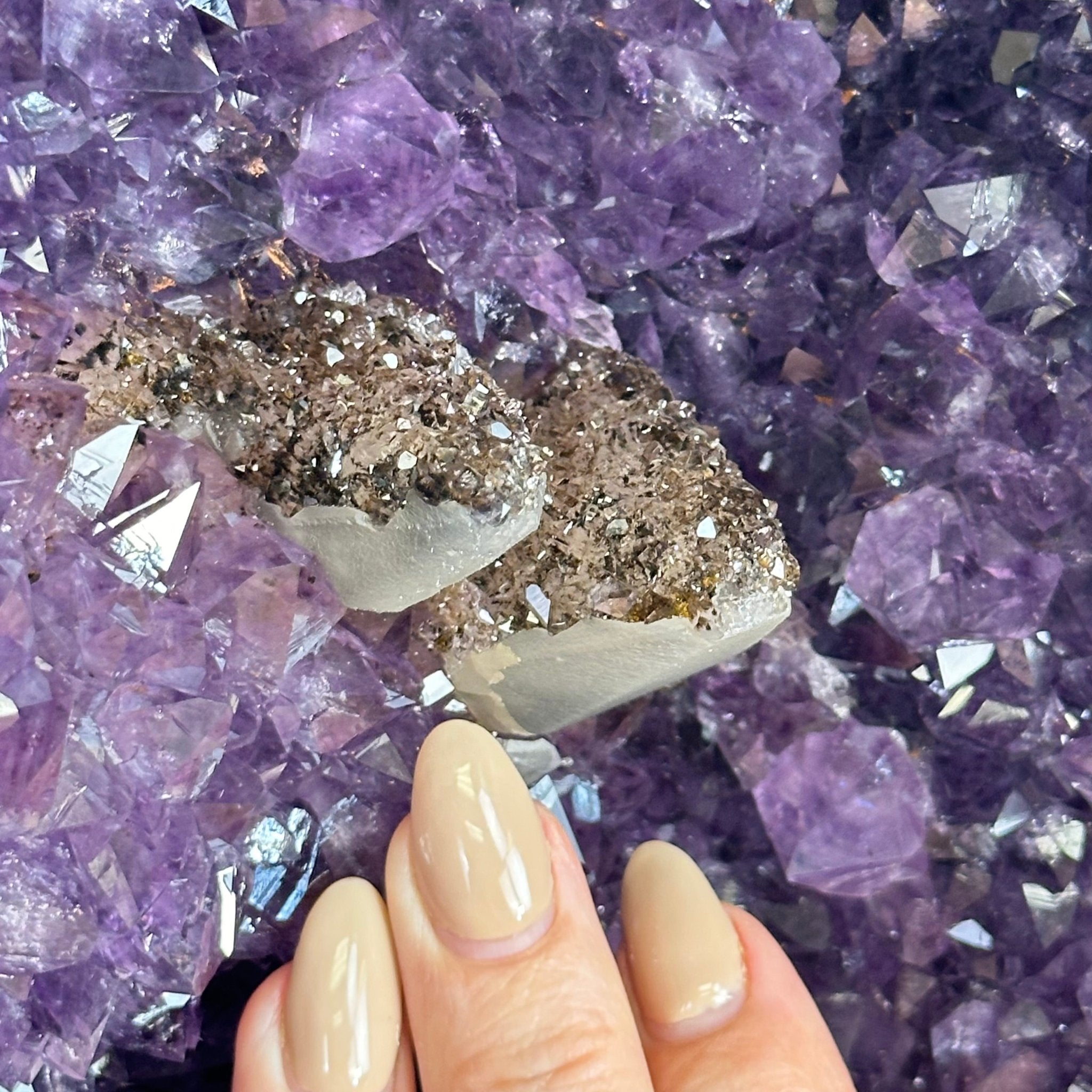 Quality Brazilian Amethyst Cathedral, 29.9 lbs & 13.1" Tall, #5601 - 1402 - Brazil GemsBrazil GemsQuality Brazilian Amethyst Cathedral, 29.9 lbs & 13.1" Tall, #5601 - 1402Cathedrals5601 - 1402