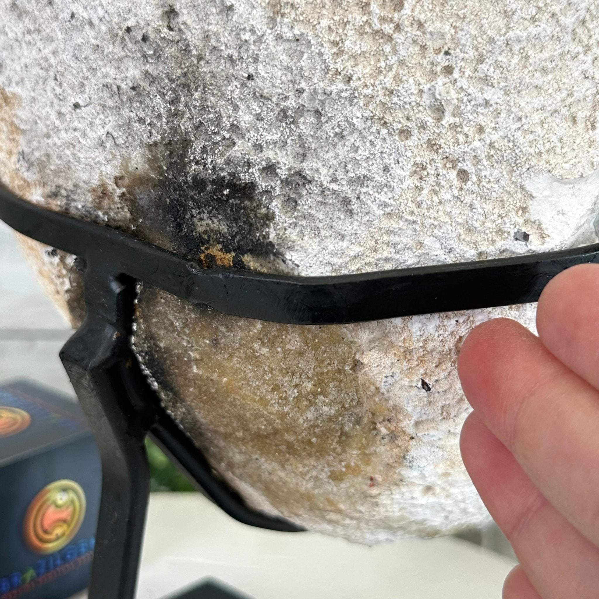 Special Agate "Bowl" on a Metal Base, 6.4 lbs & 11.5" Tall #5500NA-001 - Brazil GemsBrazil GemsSpecial Agate "Bowl" on a Metal Base, 6.4 lbs & 11.5" Tall #5500NA-001Clusters on Fixed Bases5500NA-001