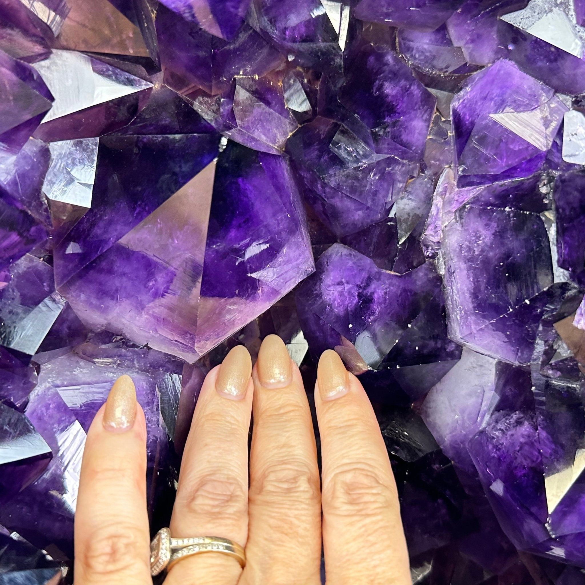Super Quality Amethyst Cluster on Rotating Stand, 129.6 lbs & 26.2" Tall #5492 - 0031 - Brazil GemsBrazil GemsSuper Quality Amethyst Cluster on Rotating Stand, 129.6 lbs & 26.2" Tall #5492 - 0031Clusters on Rotating Bases5492 - 0031