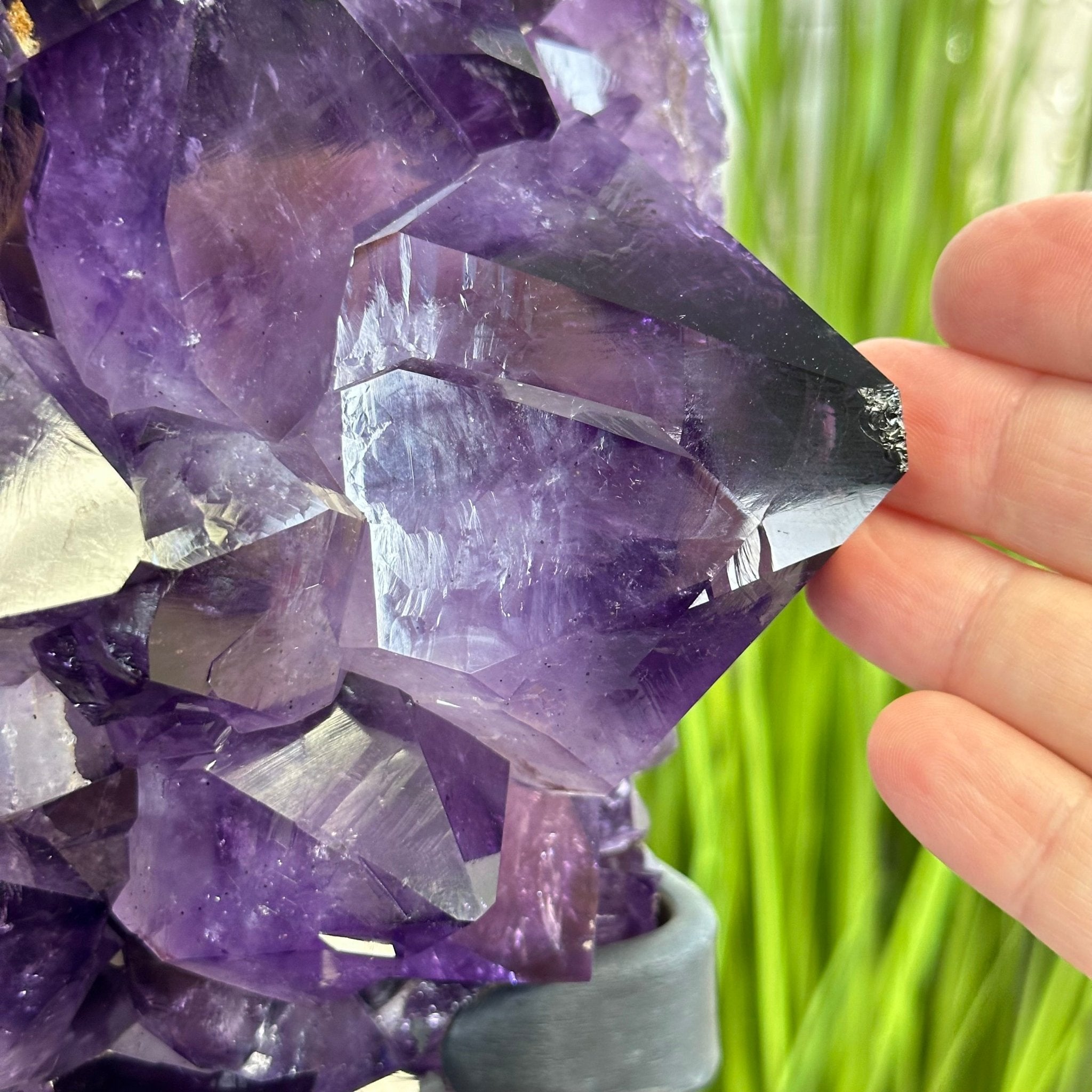 Super Quality Amethyst Cluster on Rotating Stand, 141 lbs & 32" Tall #5492-0029 - Brazil GemsBrazil GemsSuper Quality Amethyst Cluster on Rotating Stand, 141 lbs & 32" Tall #5492-0029Clusters on Rotating Bases5492-0029